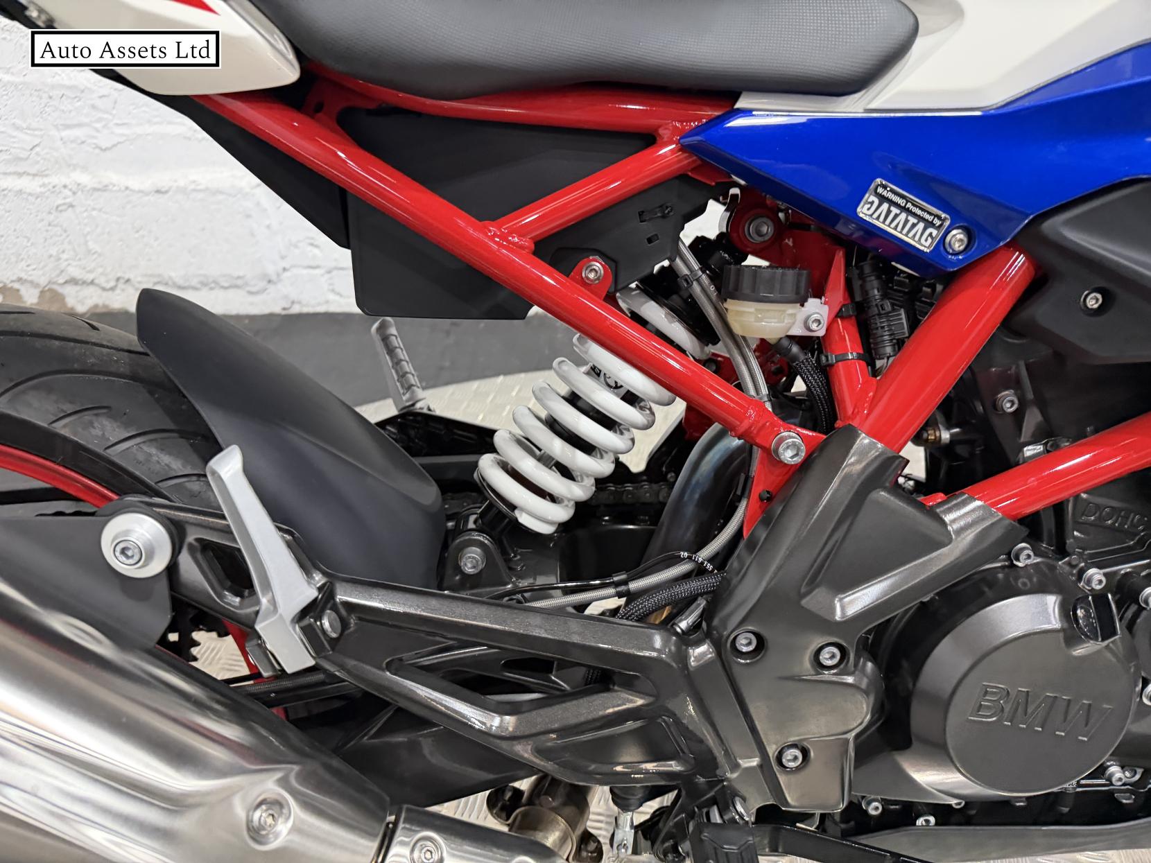 BMW G 310 R 310 Naked Petrol Manual Euro 5 (34 ps)