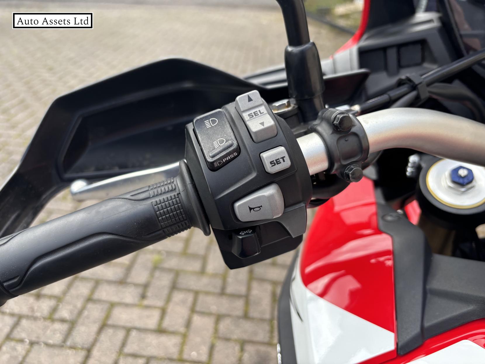 Honda CRF1000L Africa Twin 1000 Adventure Petrol Manual Euro 4 (95 ps)