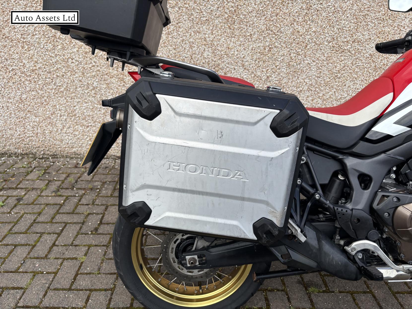 Honda CRF1000L Africa Twin 1000 Adventure Petrol Manual Euro 4 (95 ps)