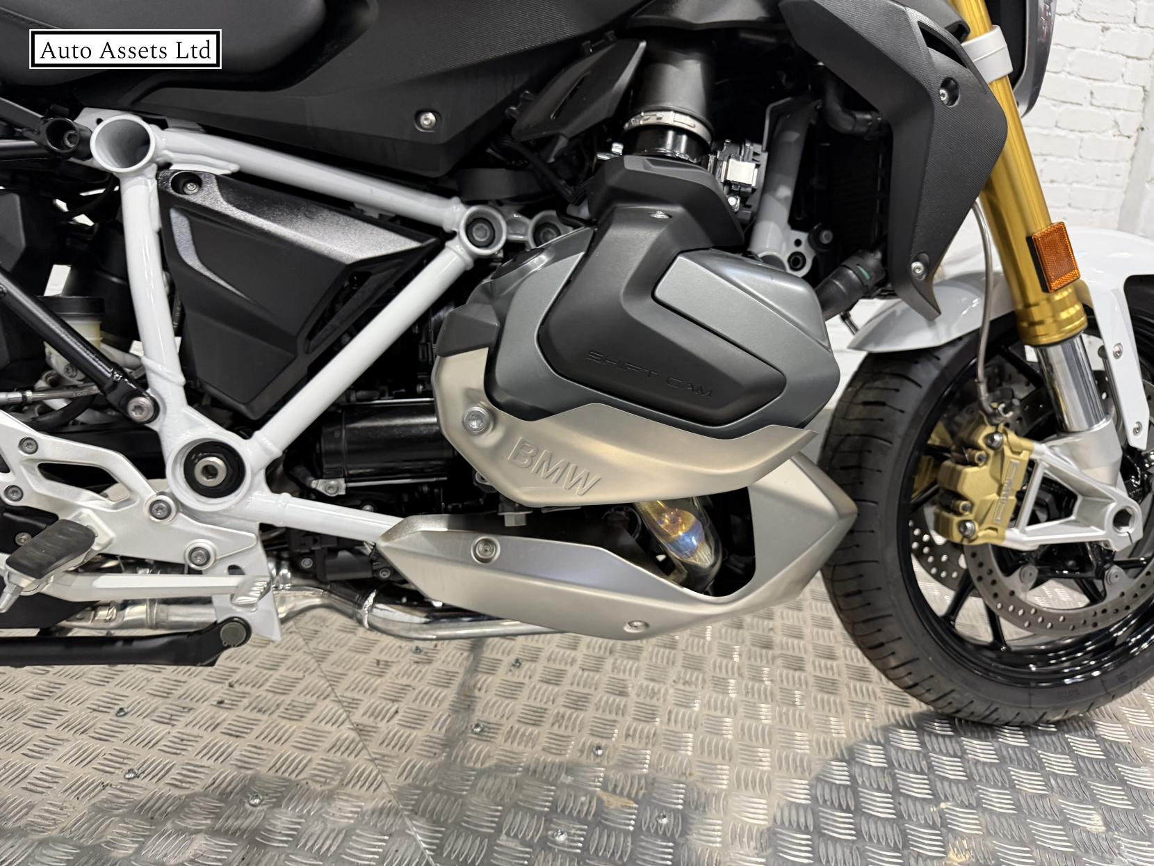 BMW R 1250 R 1250 SE Naked Petrol Manual Euro 5 (136 ps)