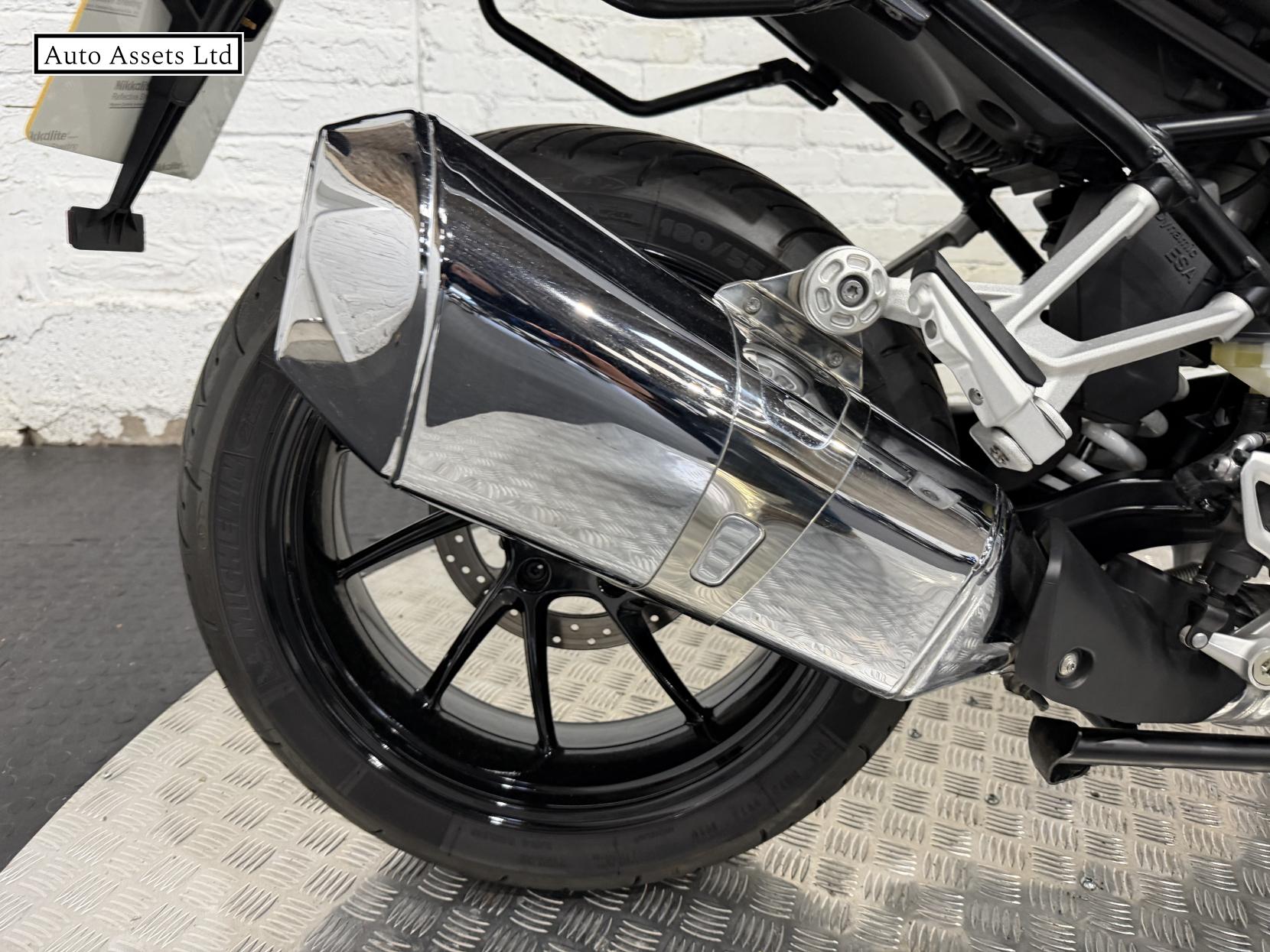 BMW R 1250 R 1250 SE Naked Petrol Manual Euro 5 (136 ps)