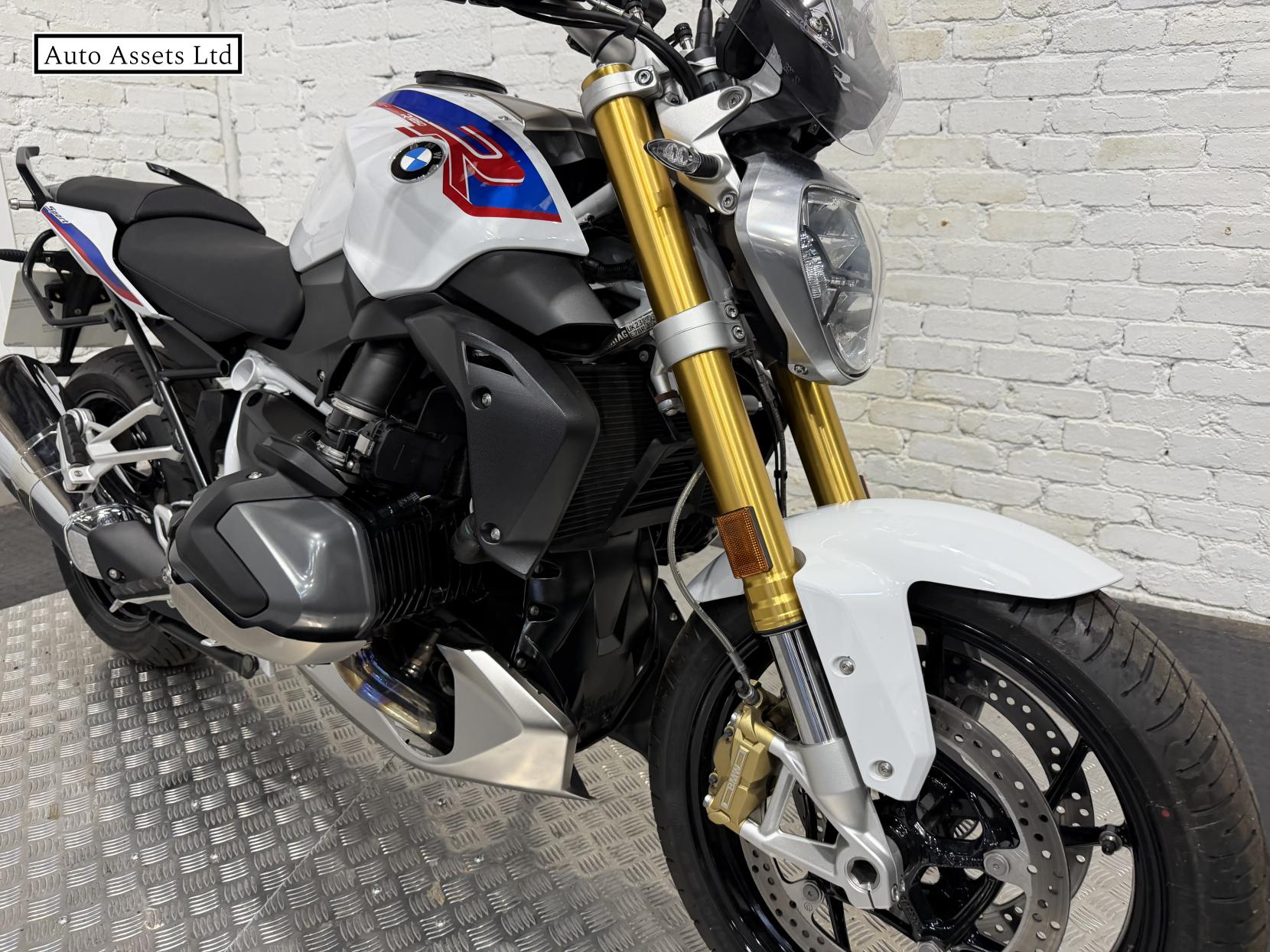 BMW R 1250 R 1250 SE Naked Petrol Manual Euro 5 (136 ps)