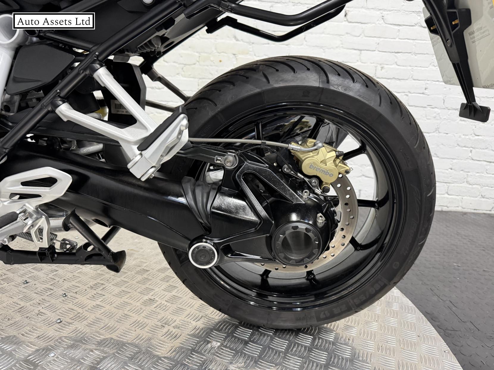 BMW R 1250 R 1250 SE Naked Petrol Manual Euro 5 (136 ps)