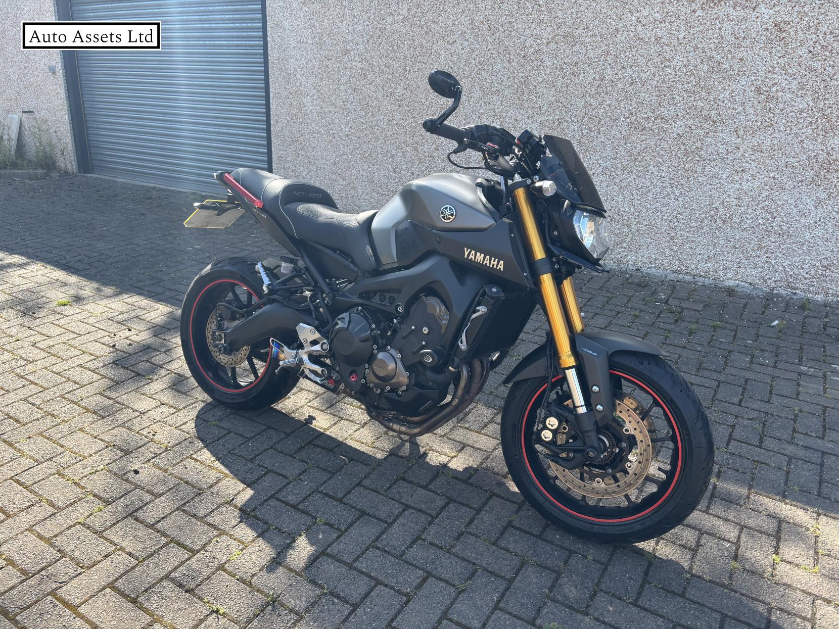 Yamaha MT-09 900 ABS Naked Petrol Manual (117 ps)