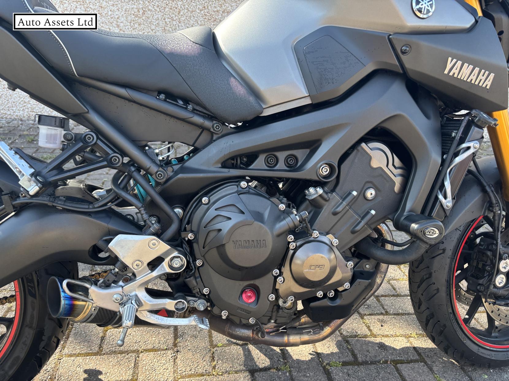 Yamaha MT-09 900 ABS Naked Petrol Manual (117 ps)