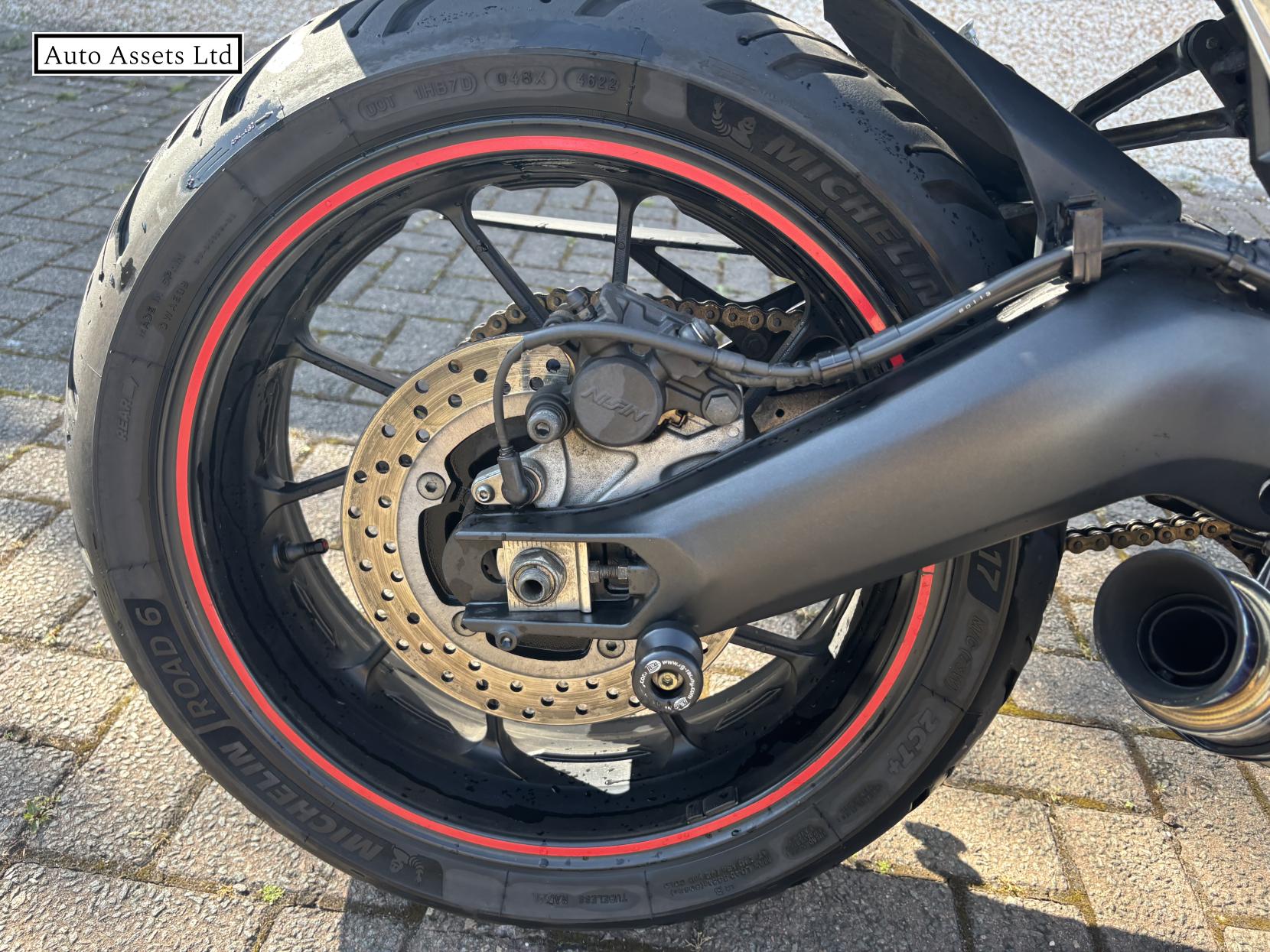 Yamaha MT-09 900 ABS Naked Petrol Manual (117 ps)