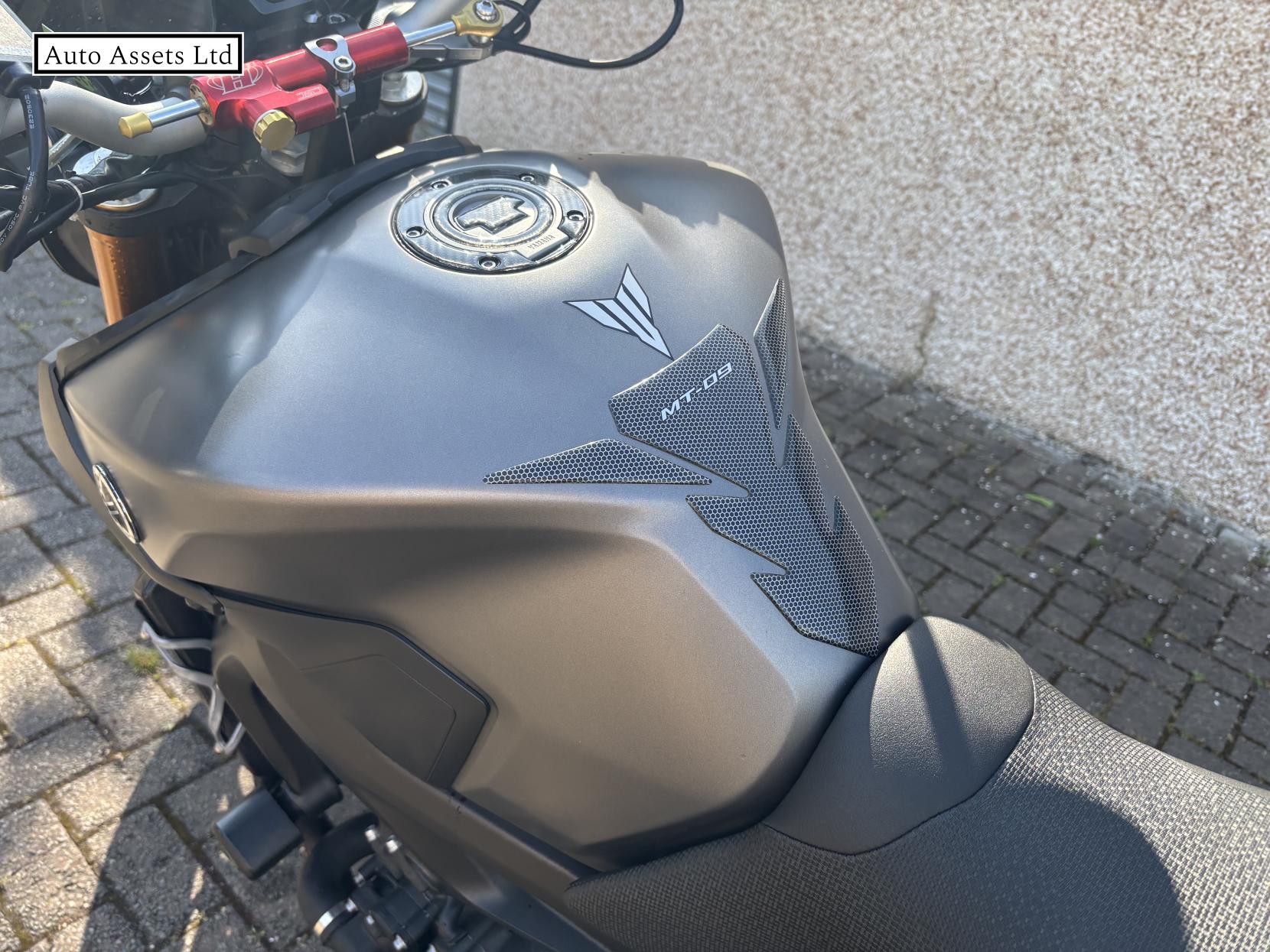 Yamaha MT-09 900 ABS Naked Petrol Manual (117 ps)