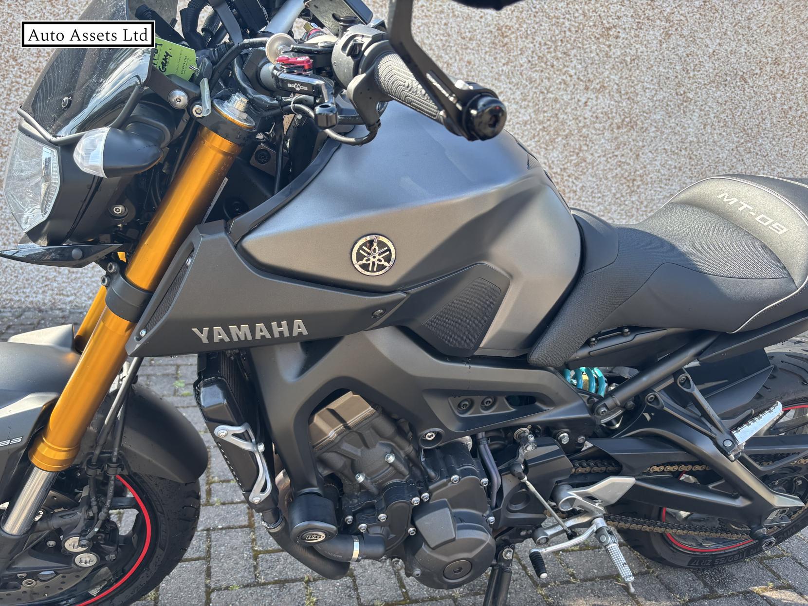 Yamaha MT-09 900 ABS Naked Petrol Manual (117 ps)