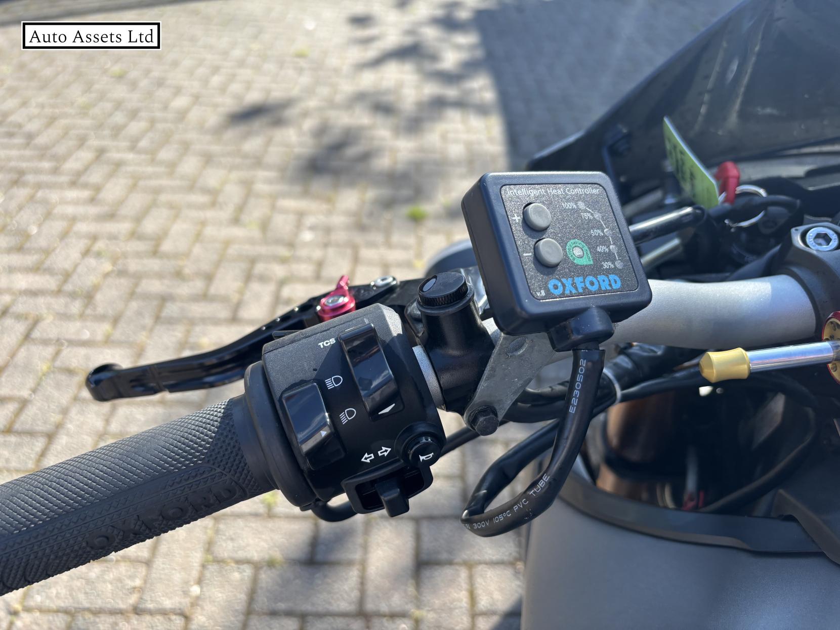 Yamaha MT-09 900 ABS Naked Petrol Manual (117 ps)