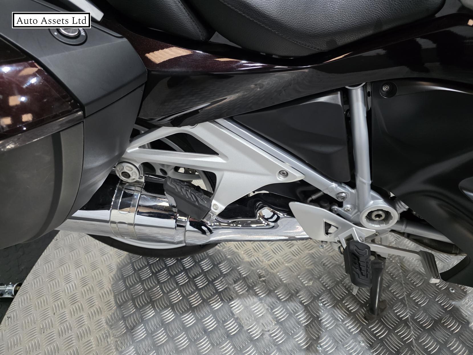 BMW R 1200 RT 1200 LE Sports Tourer Petrol Manual Euro 4 (125 ps)