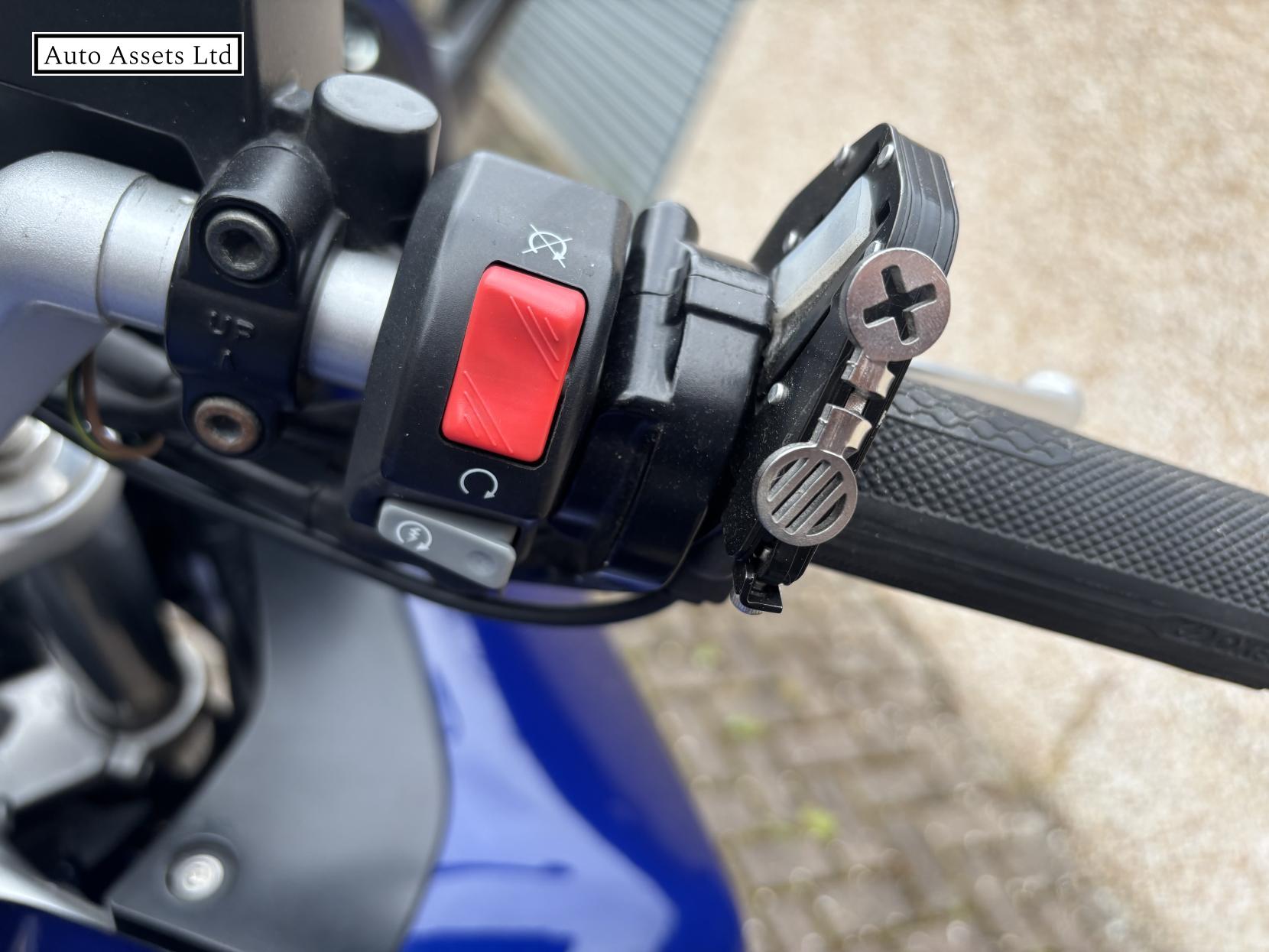 Yamaha FJR1300 1300 A Tourer Petrol Manual (147 ps)