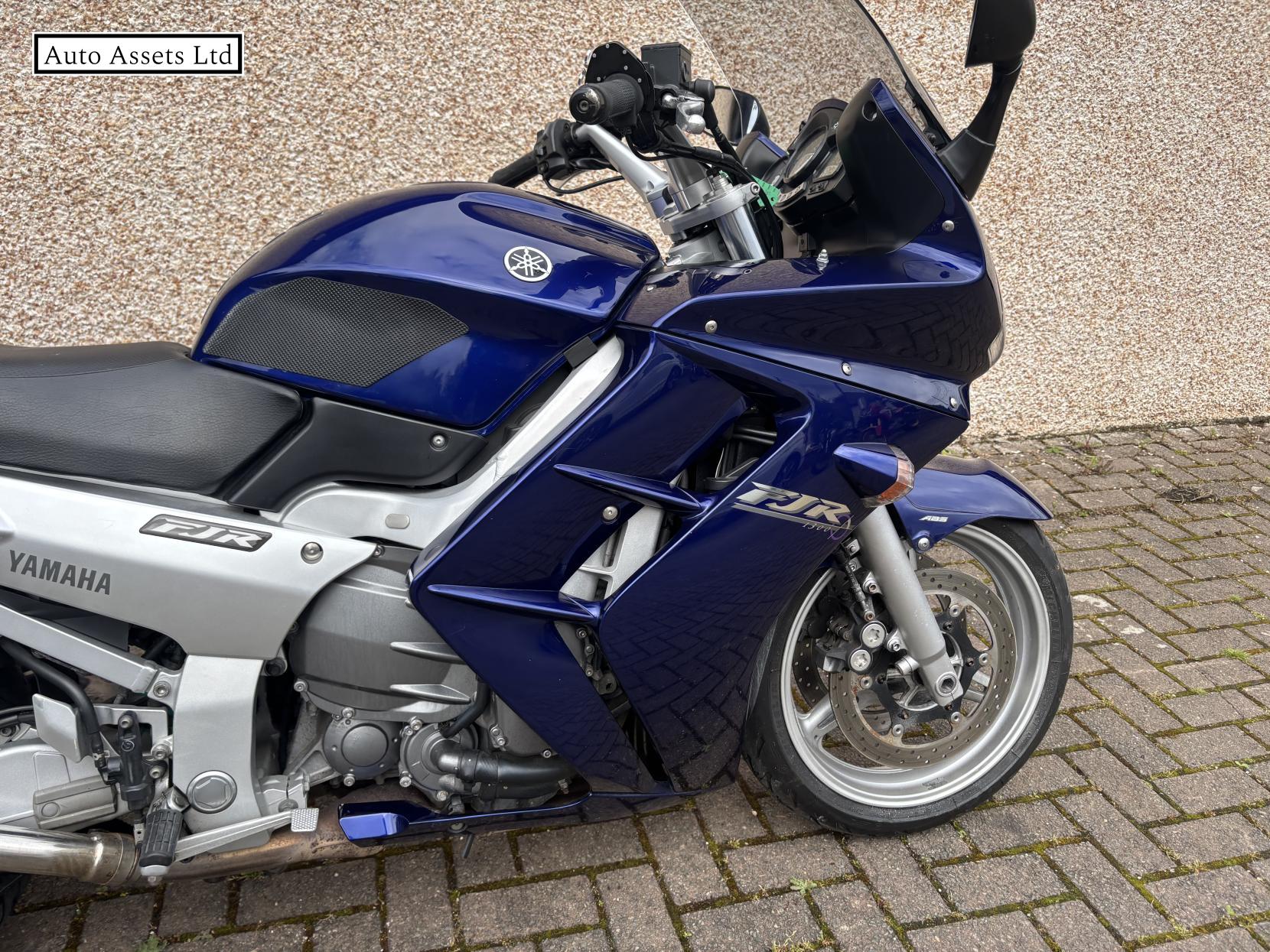 Yamaha FJR1300 1300 A Tourer Petrol Manual (147 ps)