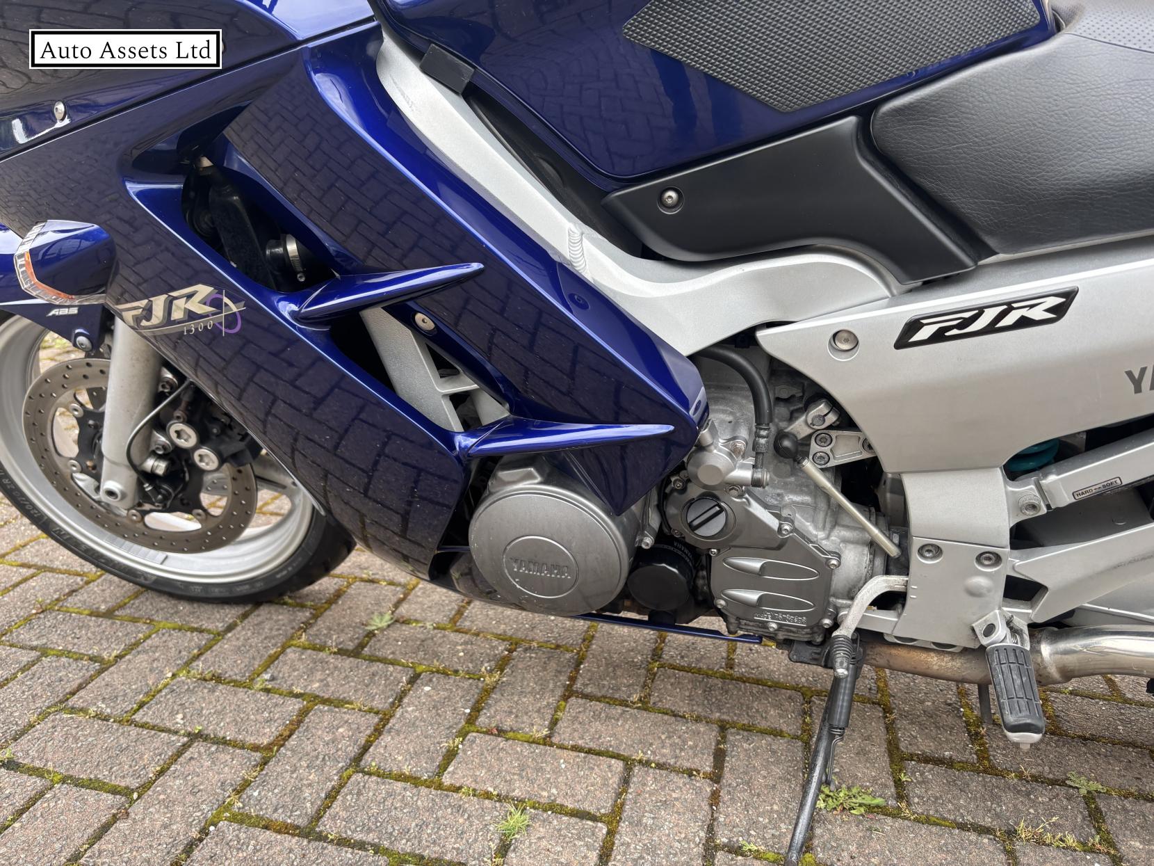 Yamaha FJR1300 1300 A Tourer Petrol Manual (147 ps)
