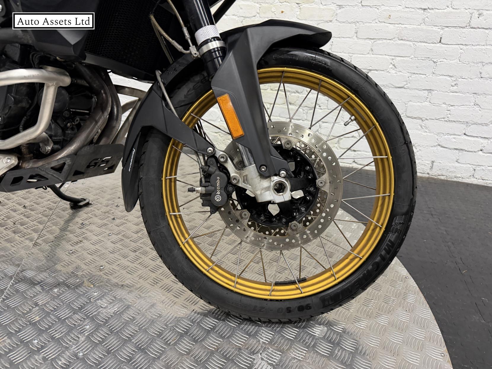 BMW F 850 GS 850 TE Adventure Petrol Manual Euro 5 (95 ps)