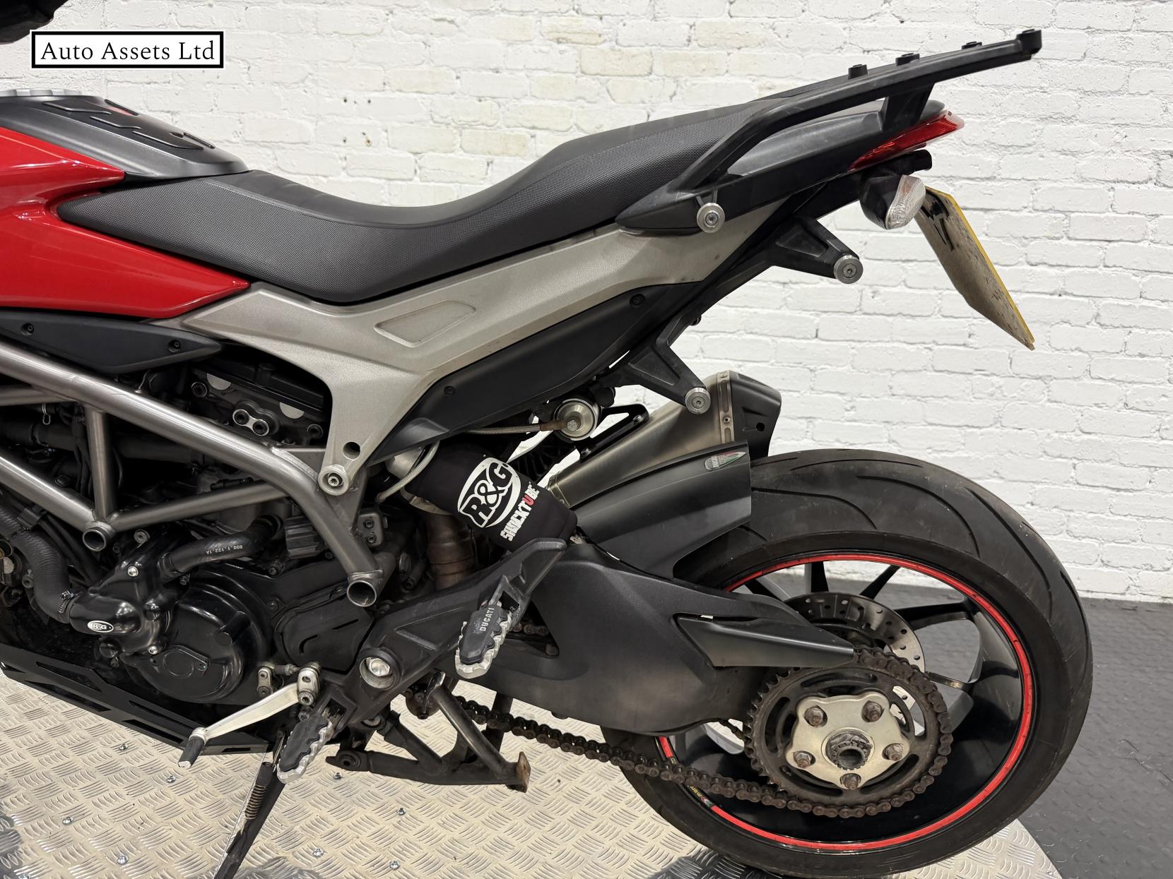 Ducati Hyperstrada 821 821 Naked Petrol Manual Euro 3 (104 ps)
