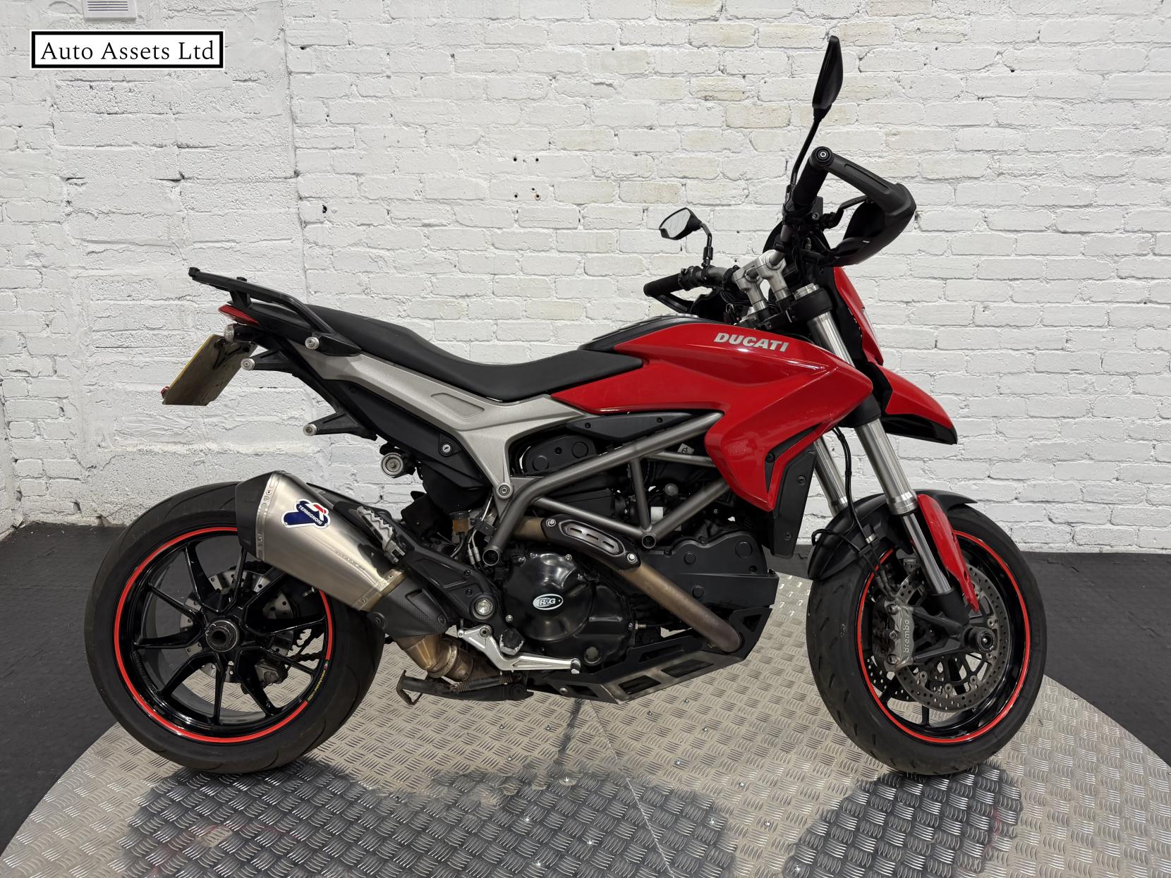Ducati Hyperstrada 821 821 Naked Petrol Manual Euro 3 (104 ps)