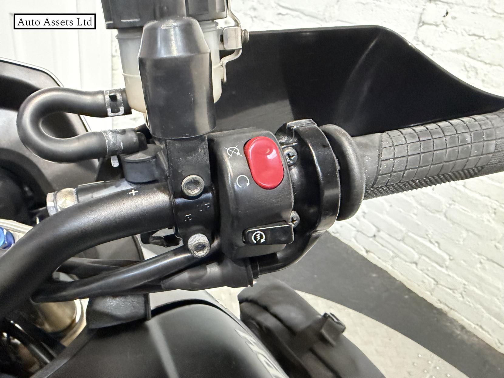 Triumph Tiger 1050 1050 Sport Adventure Petrol Manual (125 ps)