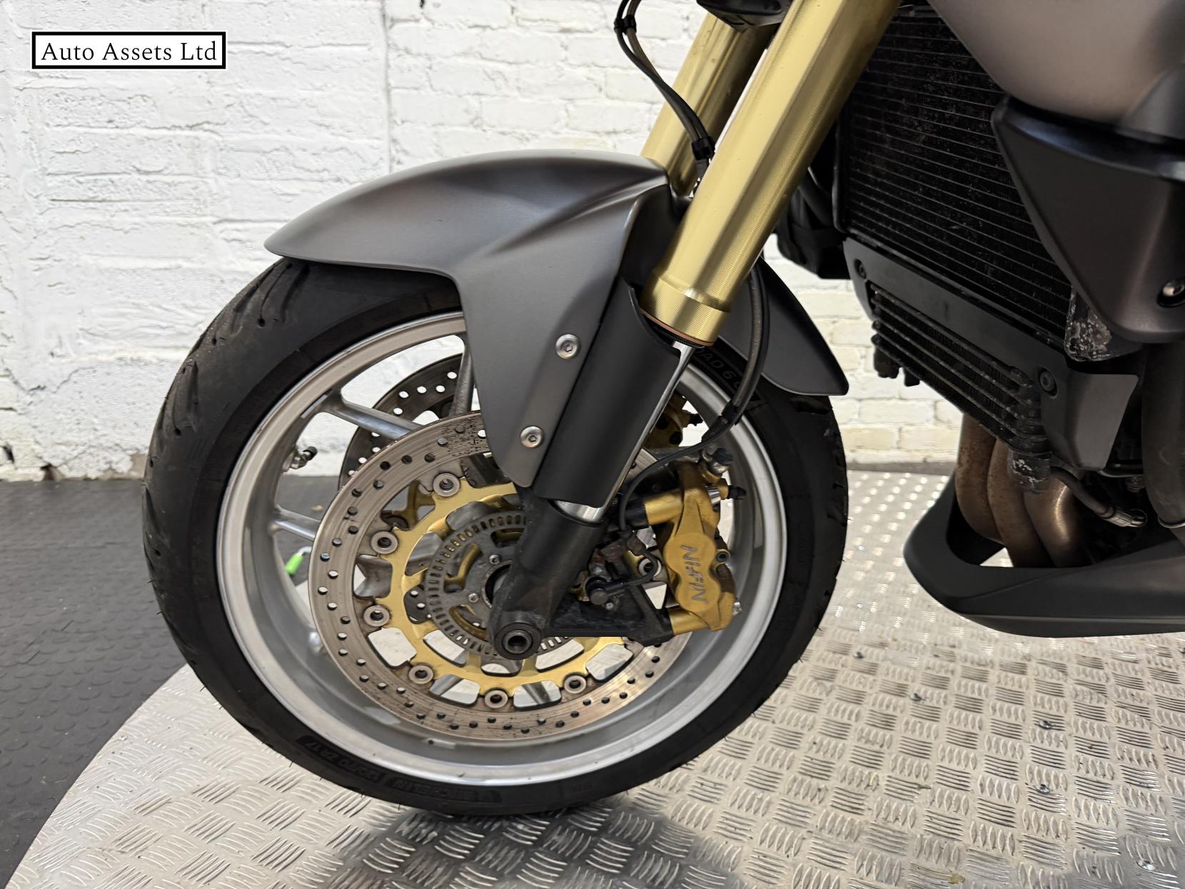 Triumph Tiger 1050 1050 Sport Adventure Petrol Manual (125 ps)