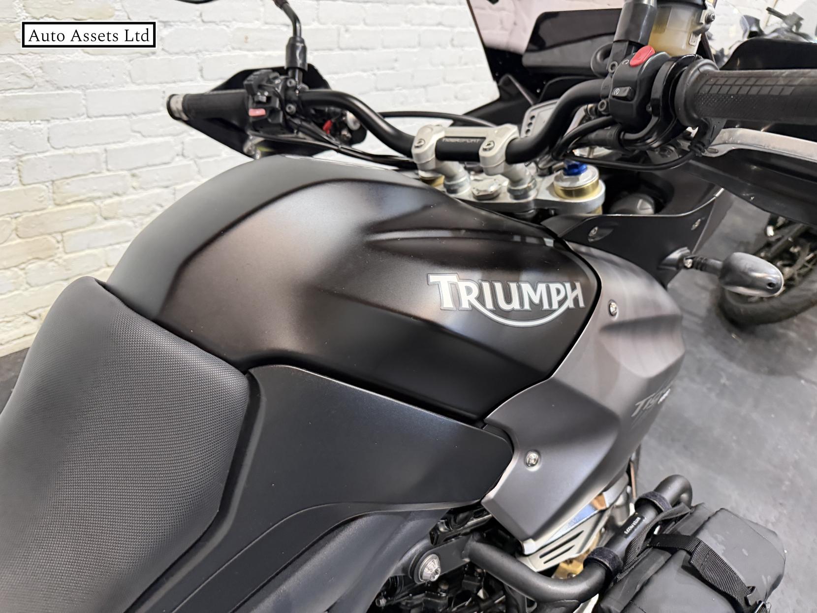 Triumph Tiger 1050 1050 Sport Adventure Petrol Manual (125 ps)