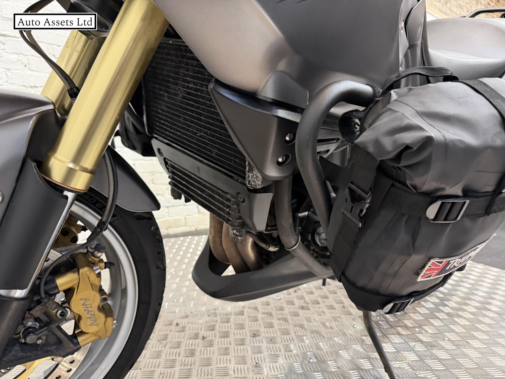 Triumph Tiger 1050 1050 Sport Adventure Petrol Manual (125 ps)