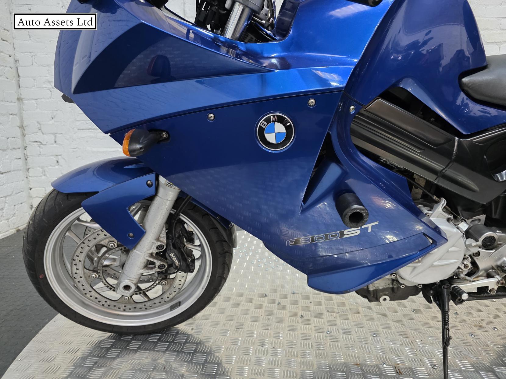 BMW F 800 ST 800 ST Petrol Manual (85 bhp)