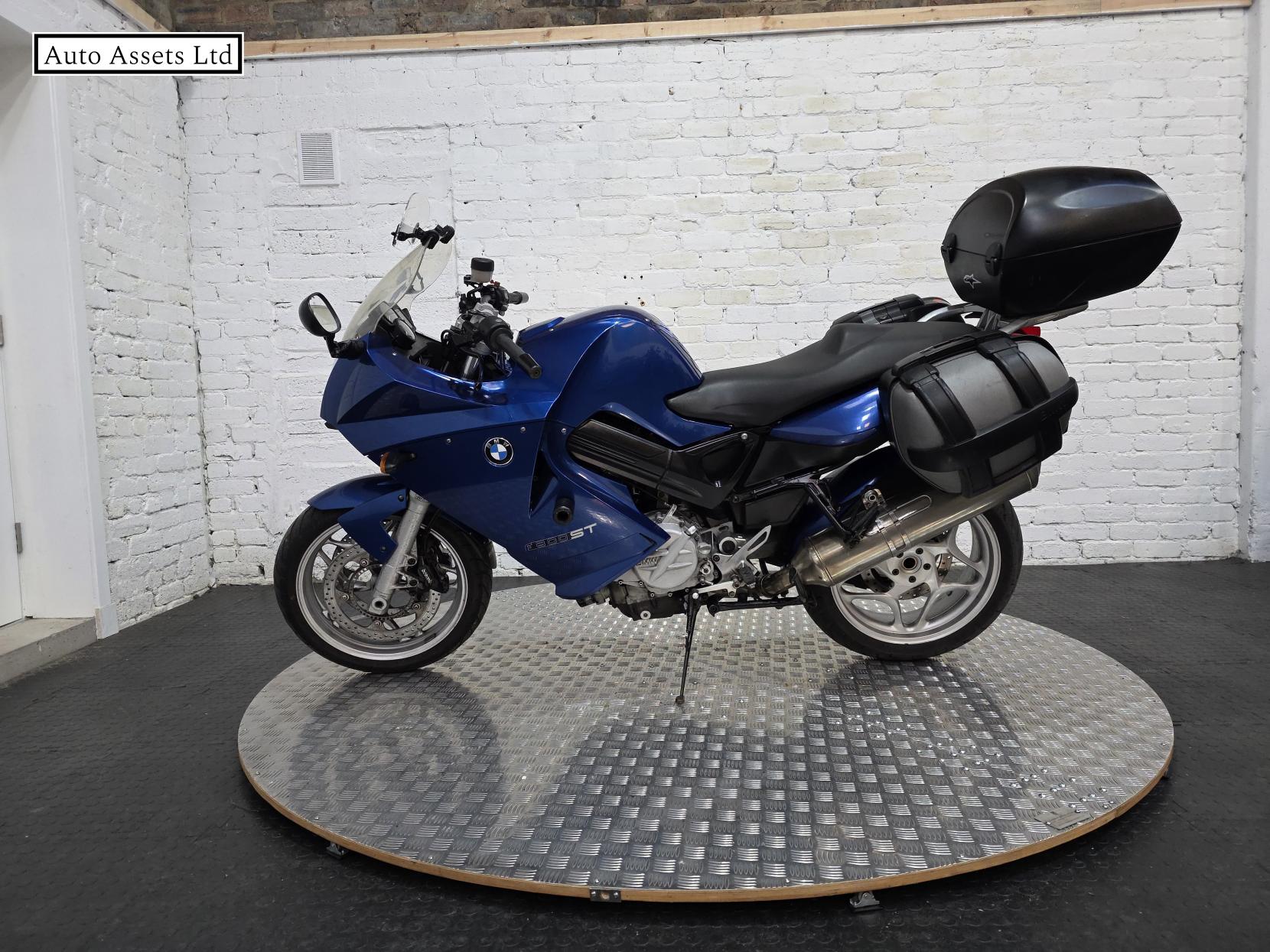 BMW F 800 ST 800 ST Petrol Manual (85 bhp)