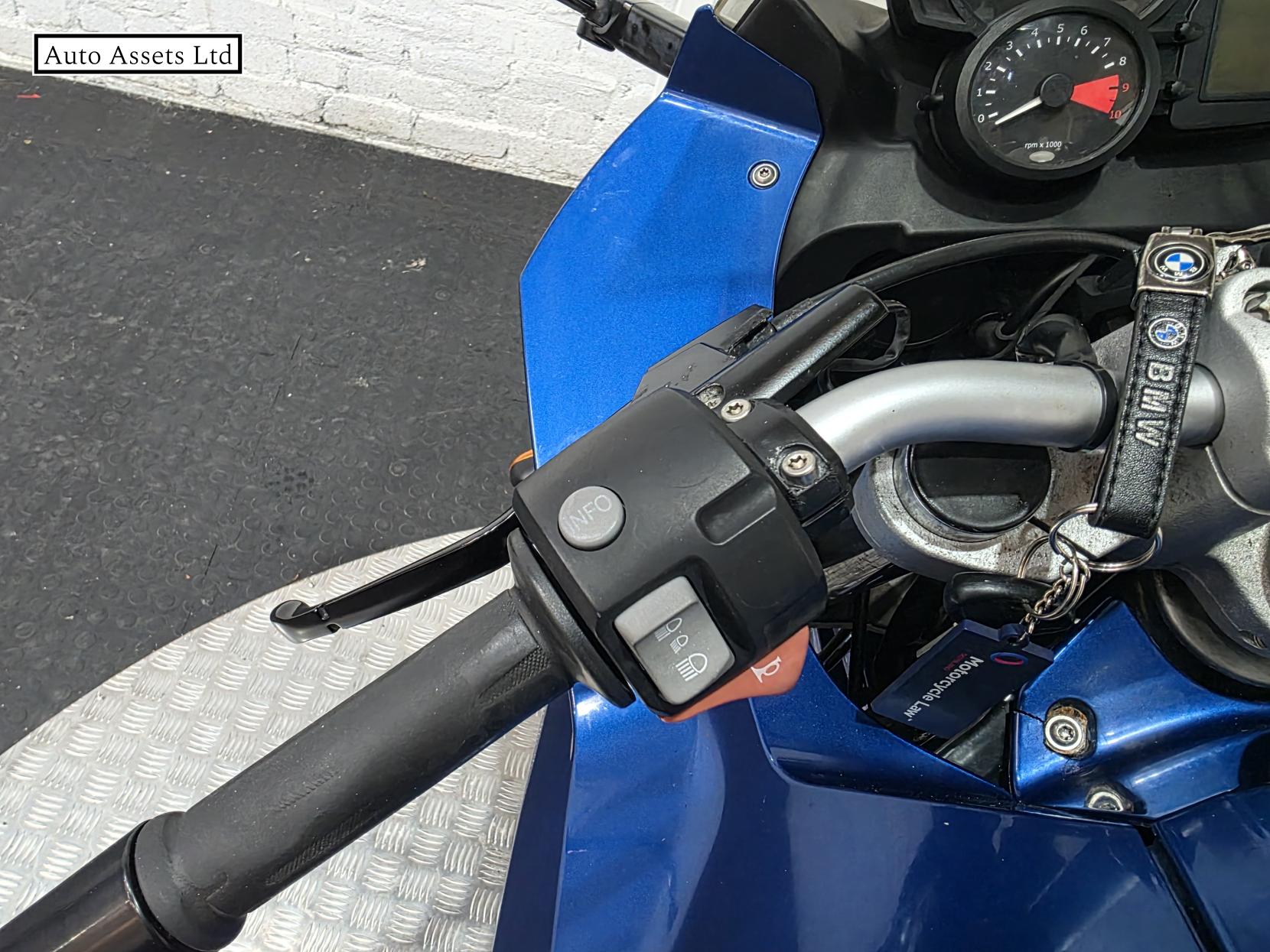 BMW F 800 ST 800 ST Petrol Manual (85 bhp)