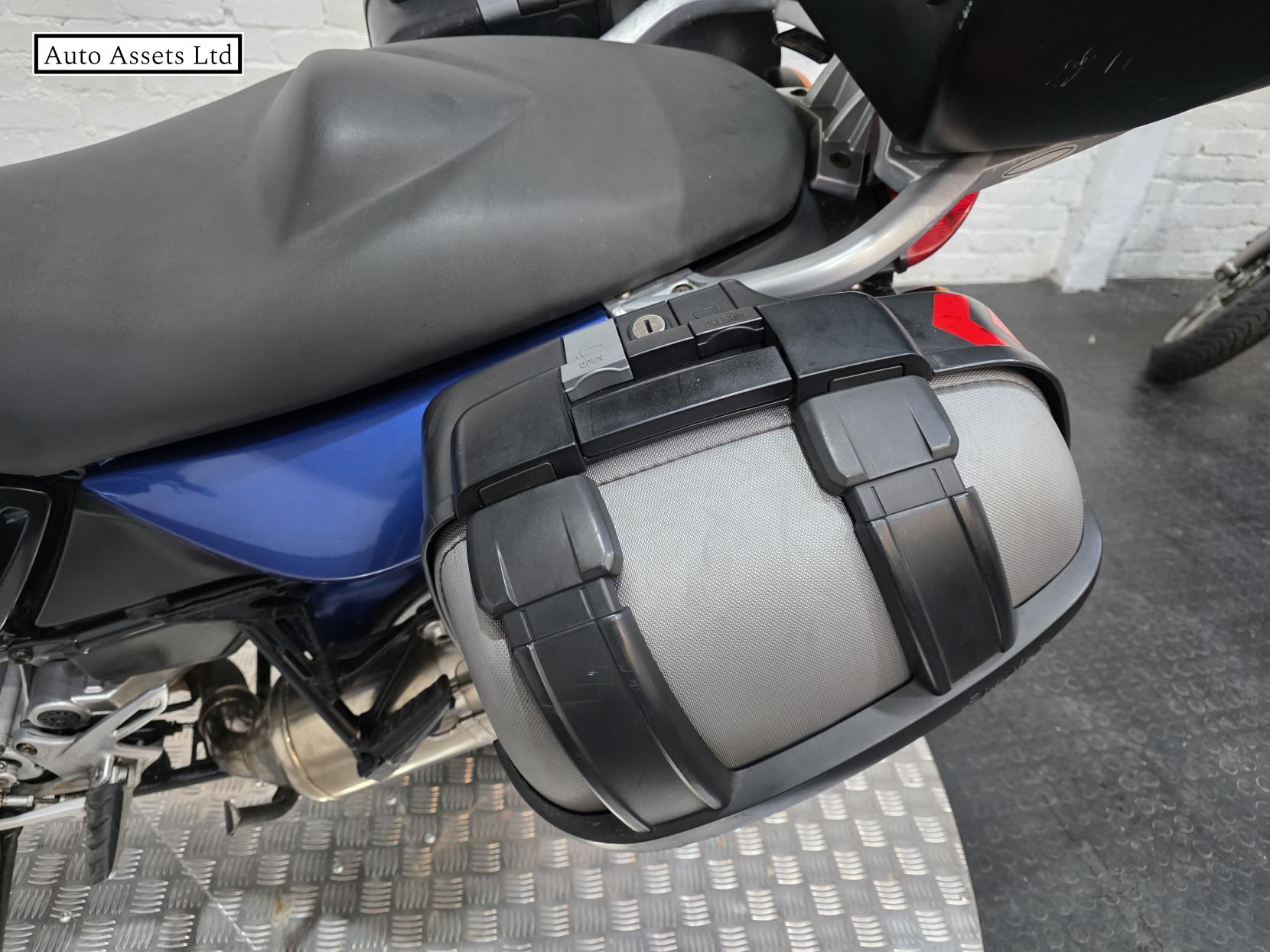 BMW F 800 ST 800 ST Petrol Manual (85 bhp)