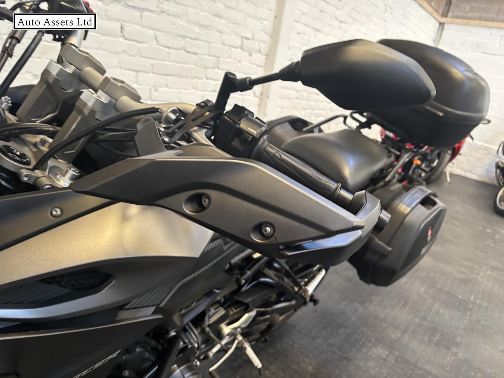 Yamaha TRACER 900 900 ABS Adventure Petrol Manual (115 ps)