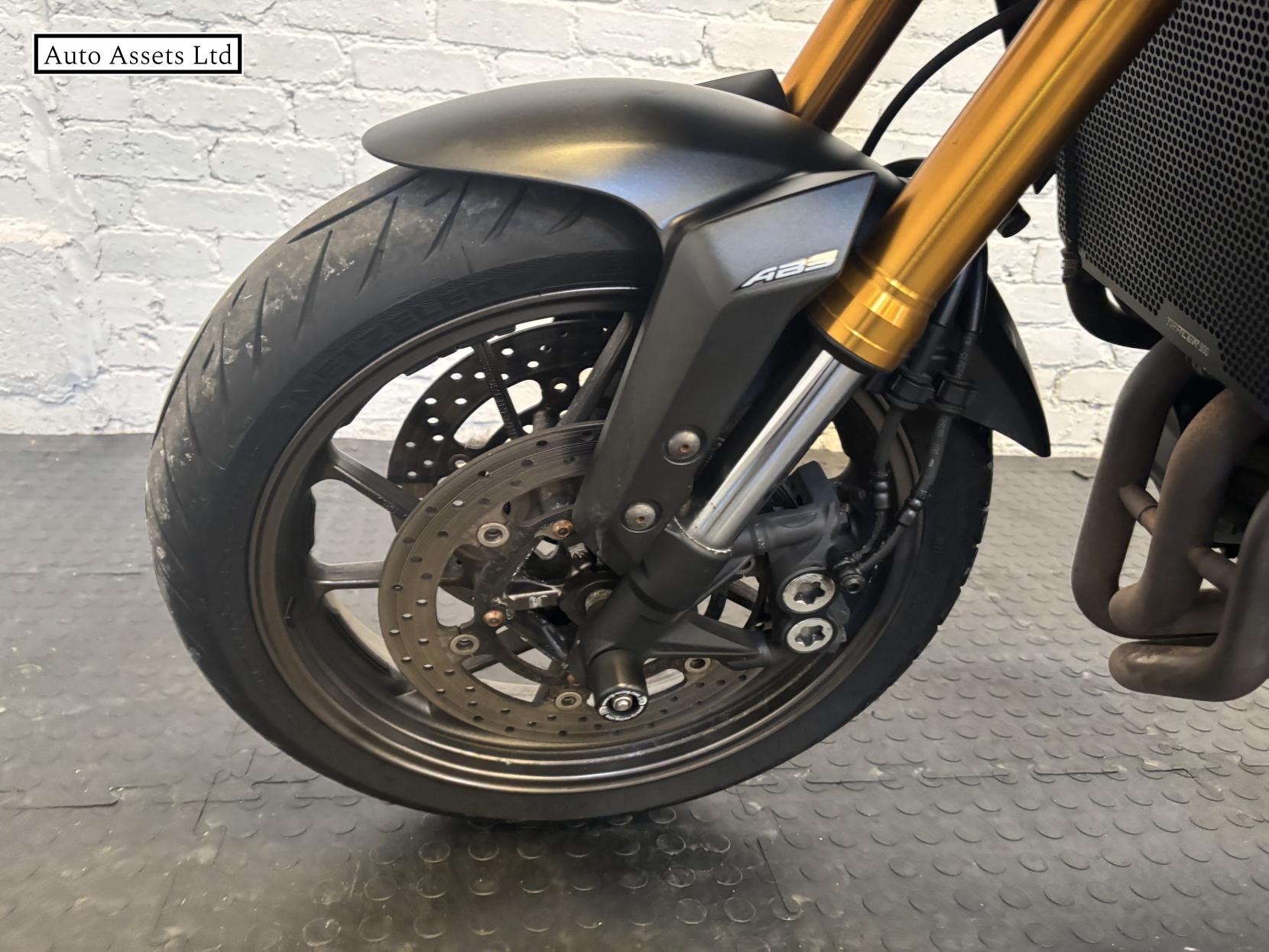 Yamaha TRACER 900 900 ABS Adventure Petrol Manual (115 ps)