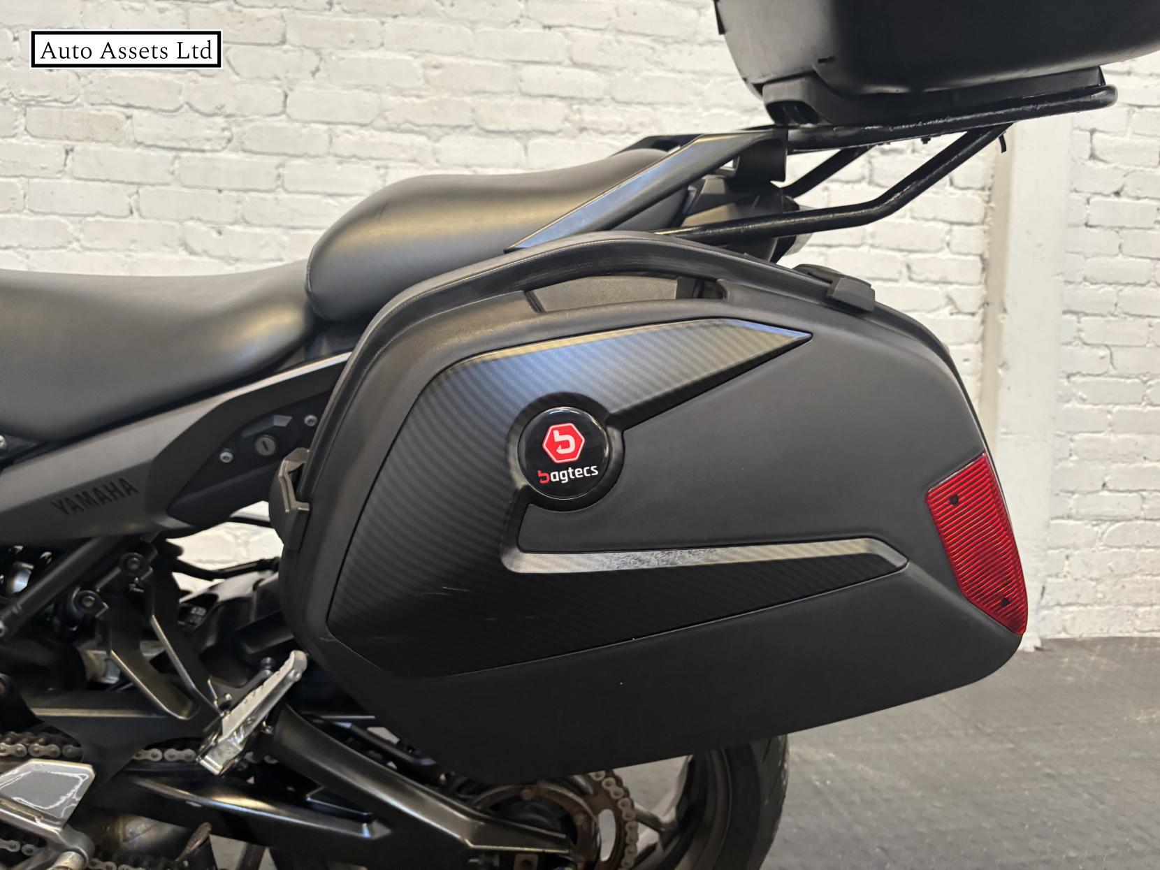 Yamaha TRACER 900 900 ABS Adventure Petrol Manual (115 ps)