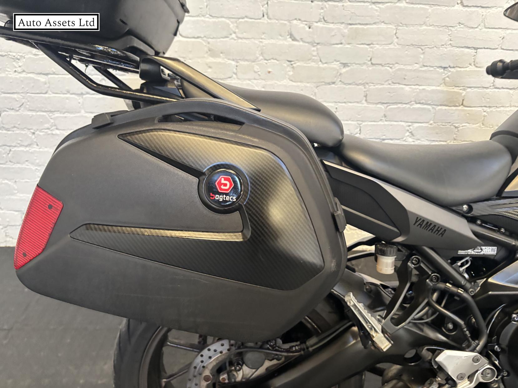 Yamaha TRACER 900 900 ABS Adventure Petrol Manual (115 ps)