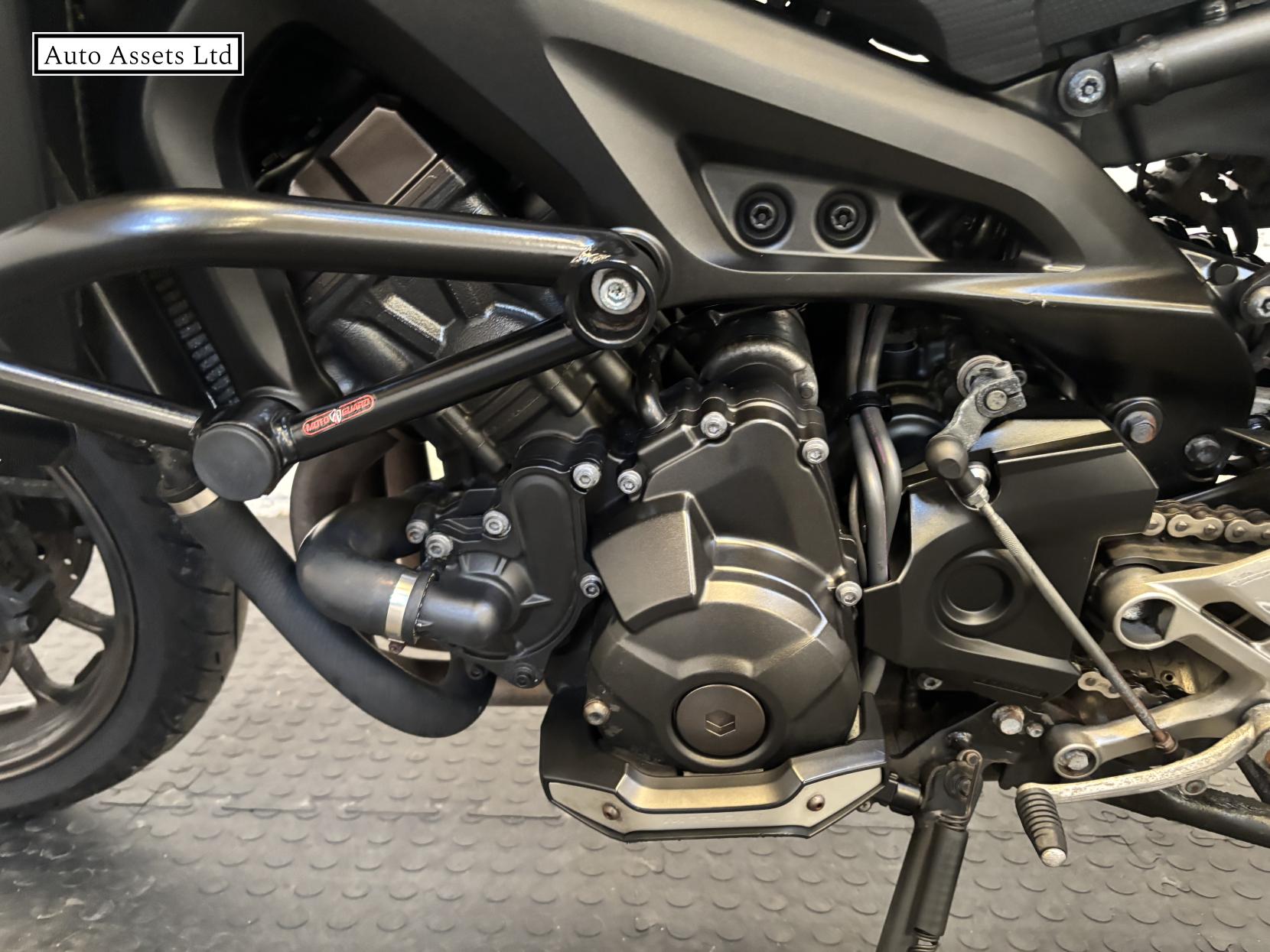 Yamaha TRACER 900 900 ABS Adventure Petrol Manual (115 ps)