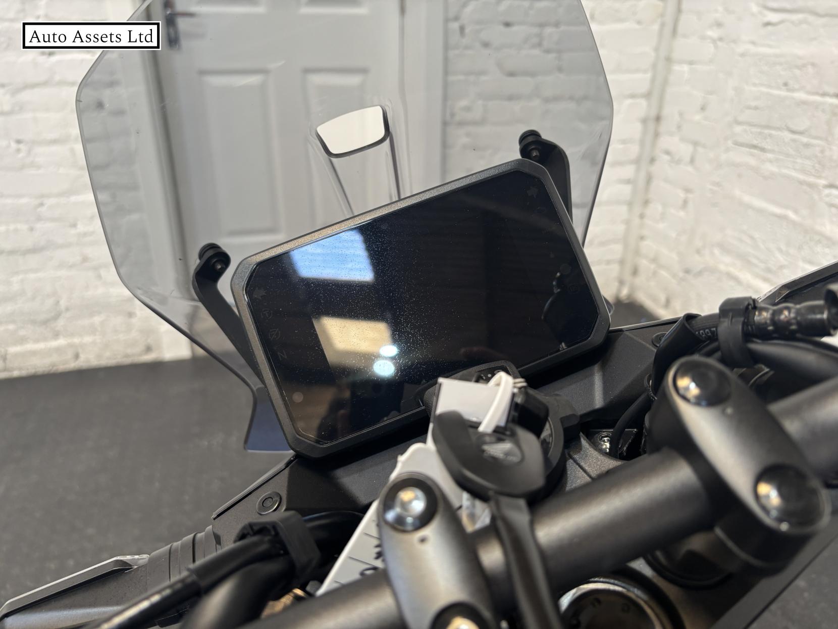 Honda CB750 Hornet 750 Naked Petrol Manual Euro 5 (91 ps)