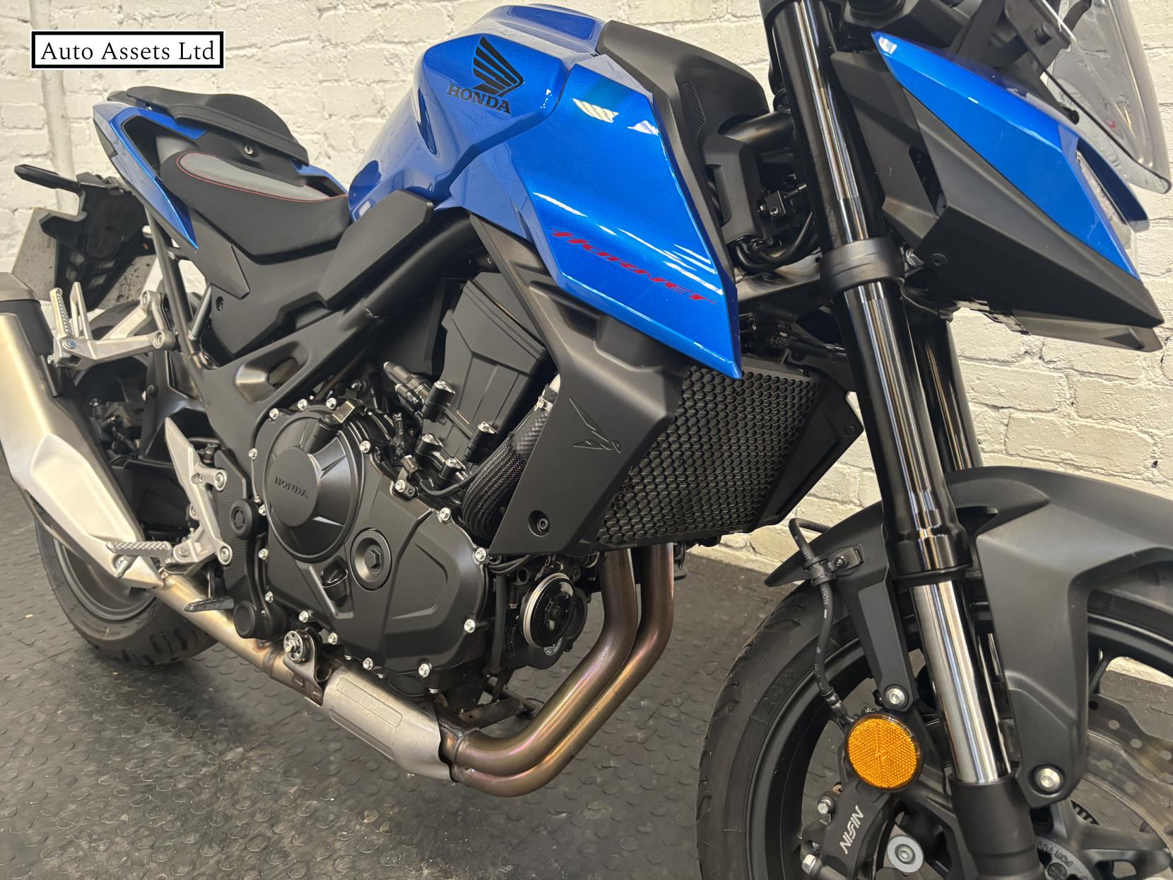 Honda CB750 Hornet 750 Naked Petrol Manual Euro 5 (91 ps)