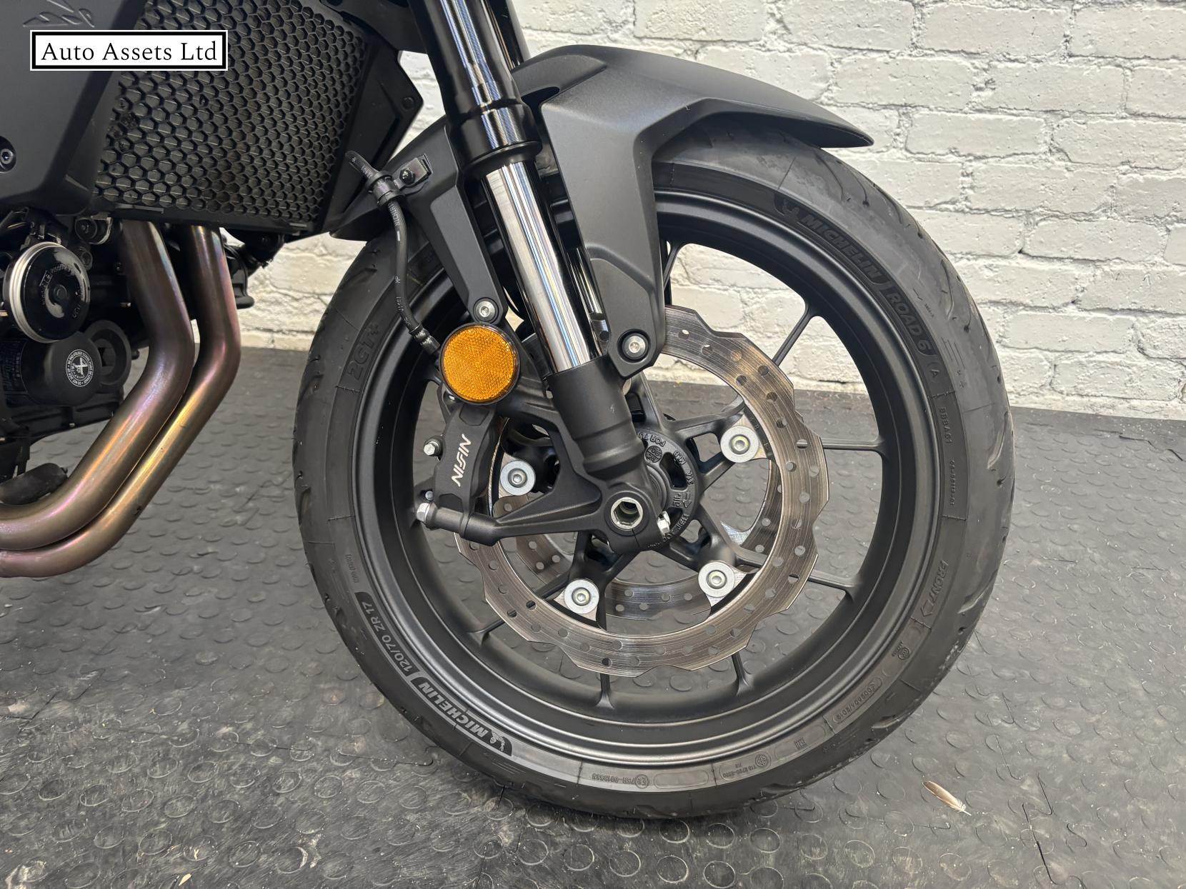 Honda CB750 Hornet 750 Naked Petrol Manual Euro 5 (91 ps)