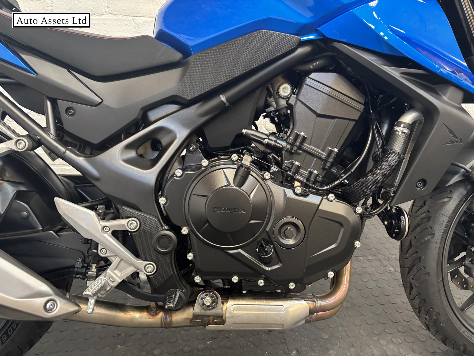 Honda CB750 Hornet 750 Naked Petrol Manual Euro 5 (91 ps)