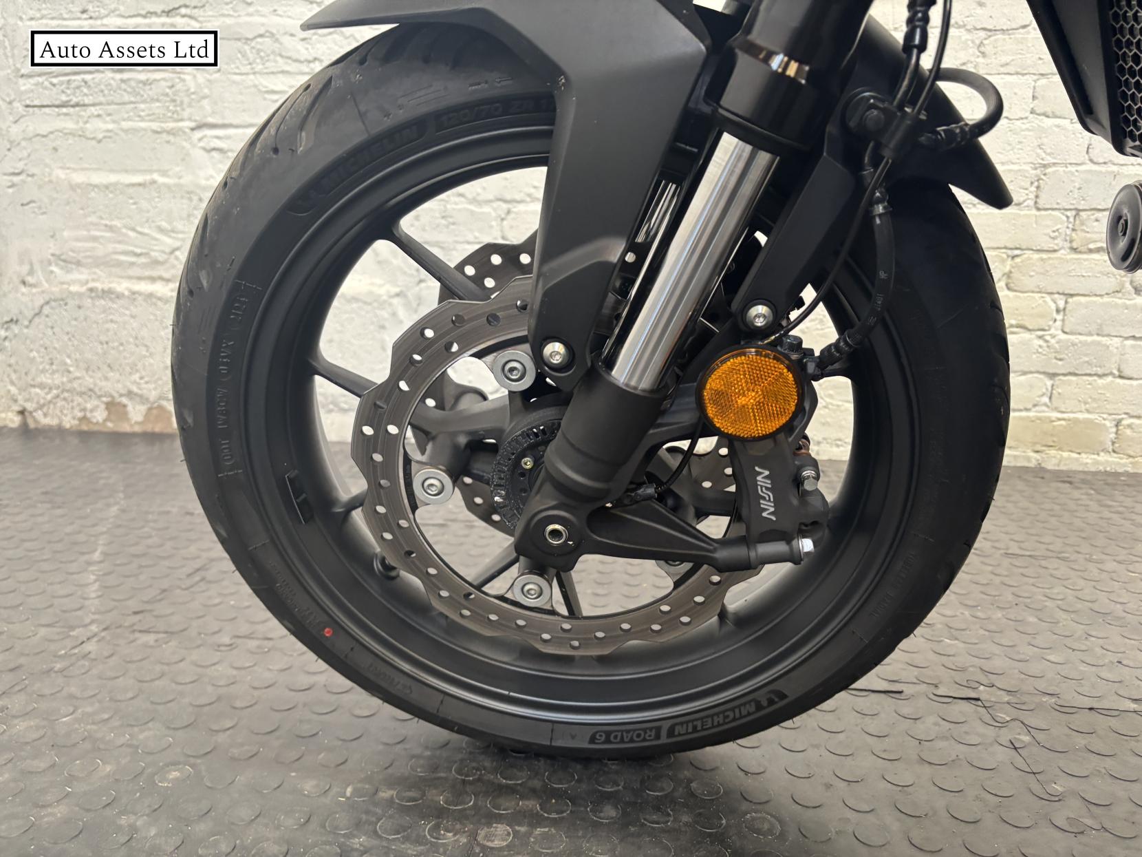 Honda CB750 Hornet 750 Naked Petrol Manual Euro 5 (91 ps)