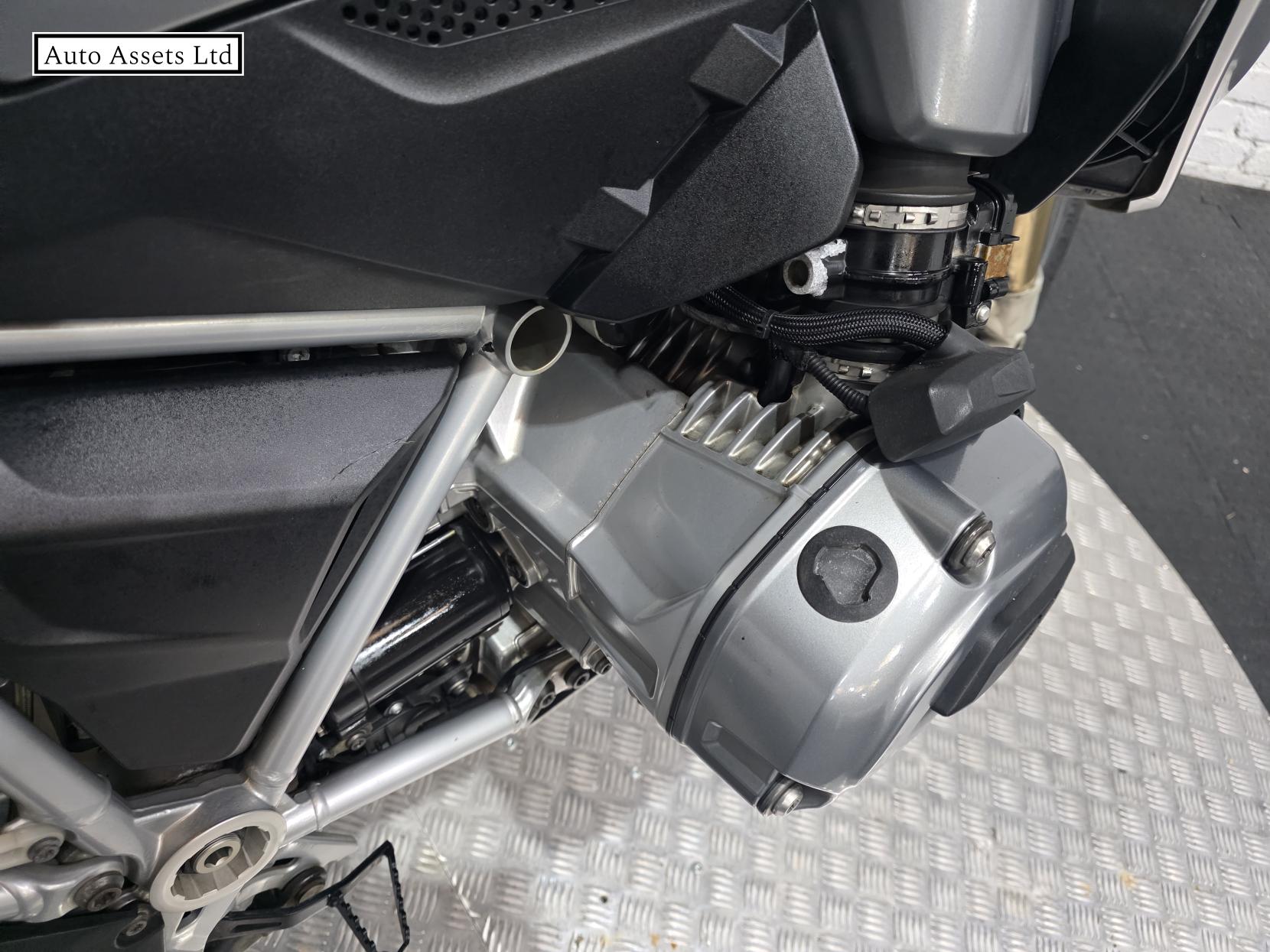 BMW R 1200 GS 1200 Adventure Petrol Manual (104 ps)