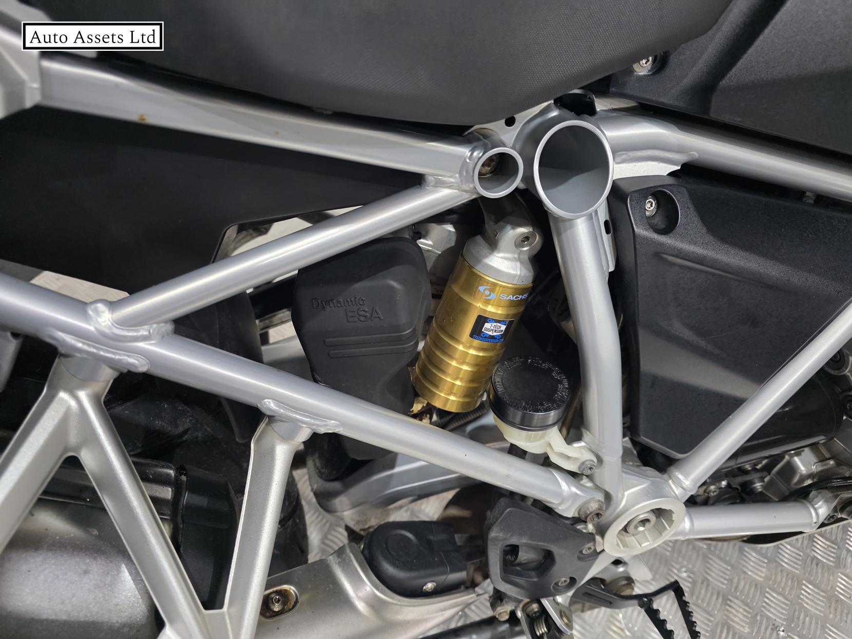 BMW R 1200 GS 1200 Adventure Petrol Manual (104 ps)