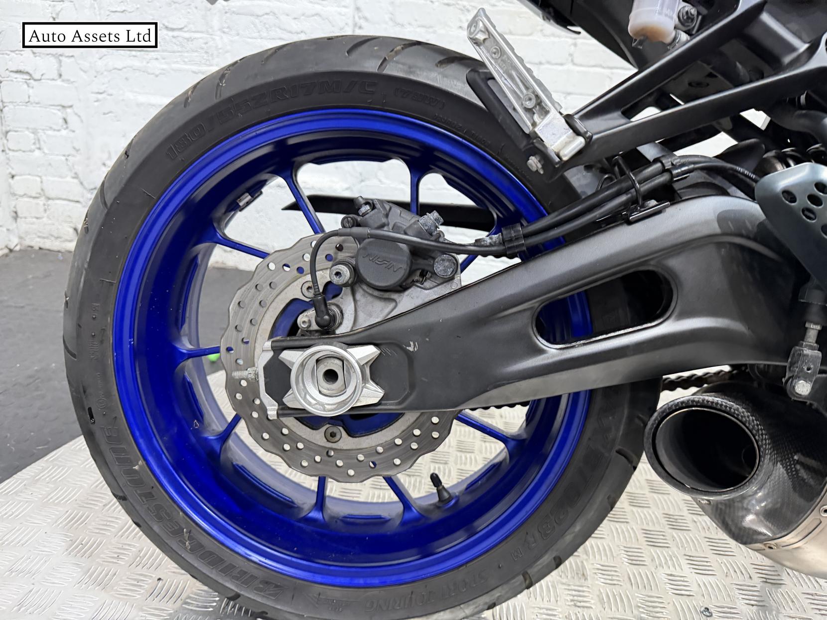 Yamaha MT-07 700 ABS Hyper-naked Petrol Manual Euro 4 (75 ps)