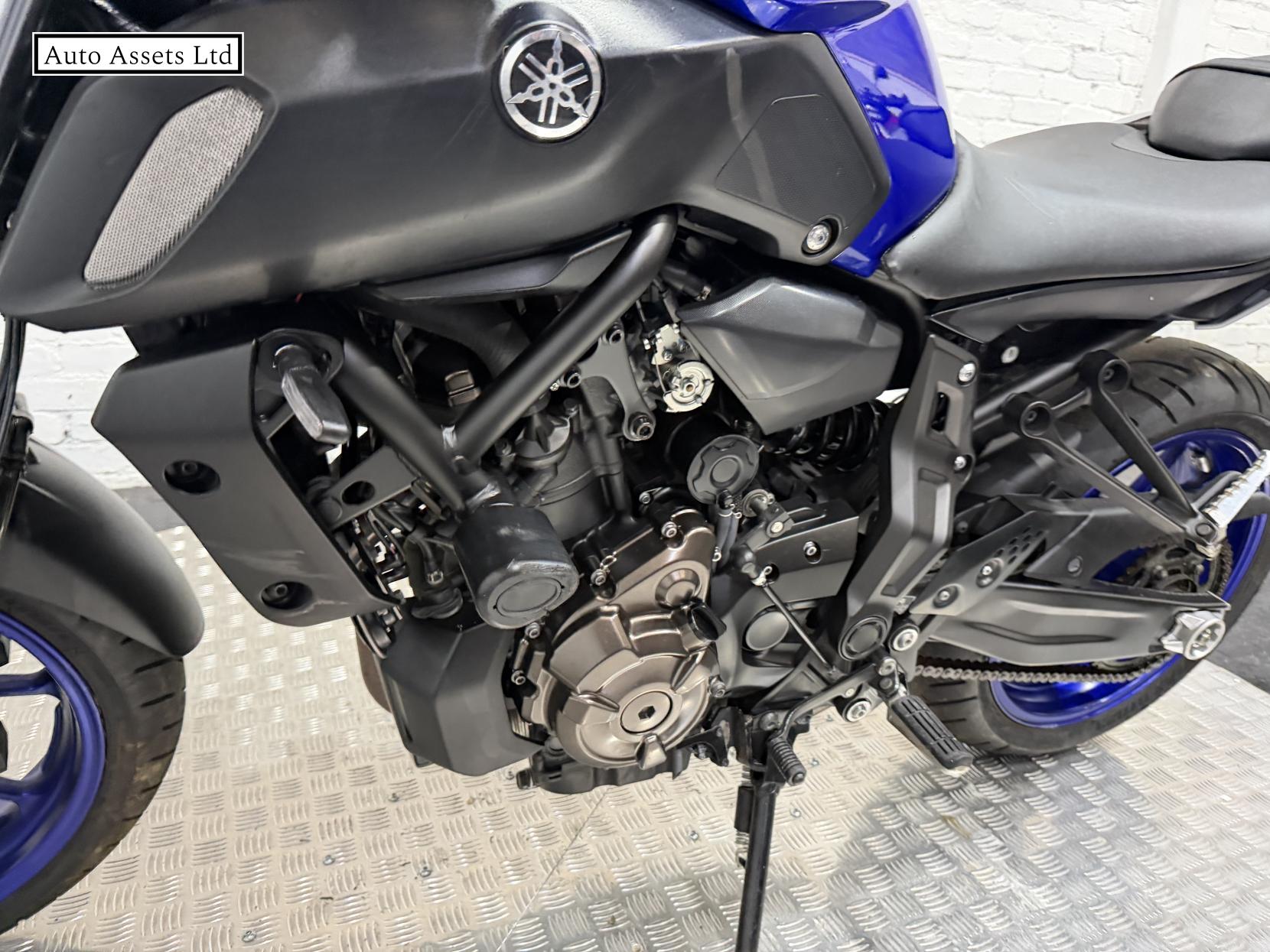 Yamaha MT-07 700 ABS Hyper-naked Petrol Manual Euro 4 (75 ps)