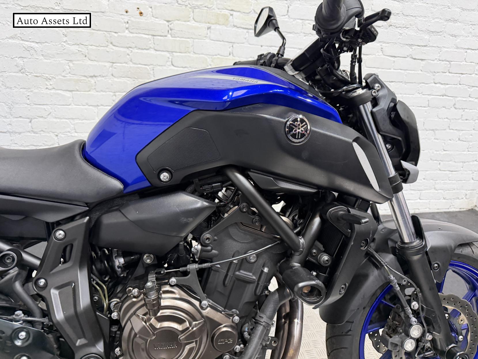 Yamaha MT-07 700 ABS Hyper-naked Petrol Manual Euro 4 (75 ps)