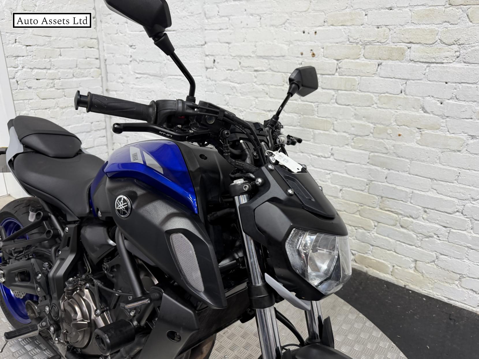 Yamaha MT-07 700 ABS Hyper-naked Petrol Manual Euro 4 (75 ps)
