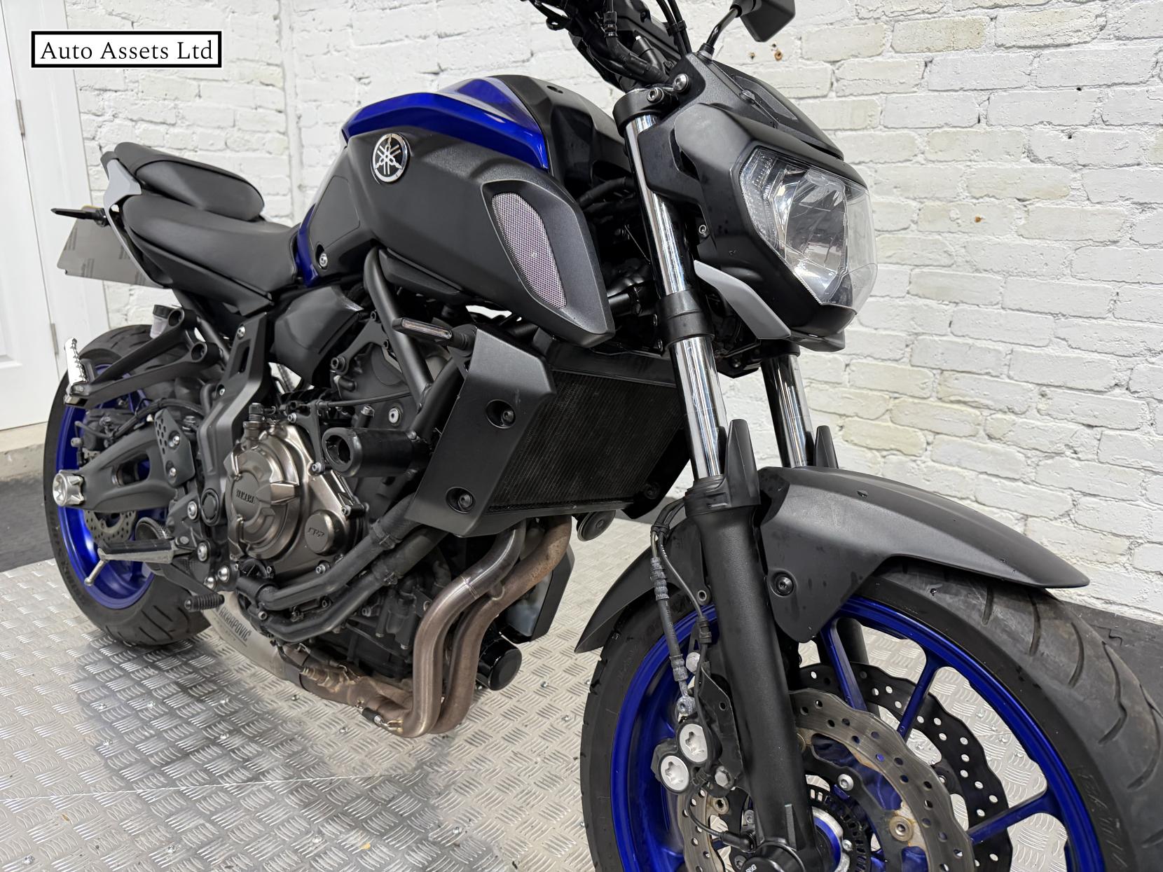 Yamaha MT-07 700 ABS Hyper-naked Petrol Manual Euro 4 (75 ps)