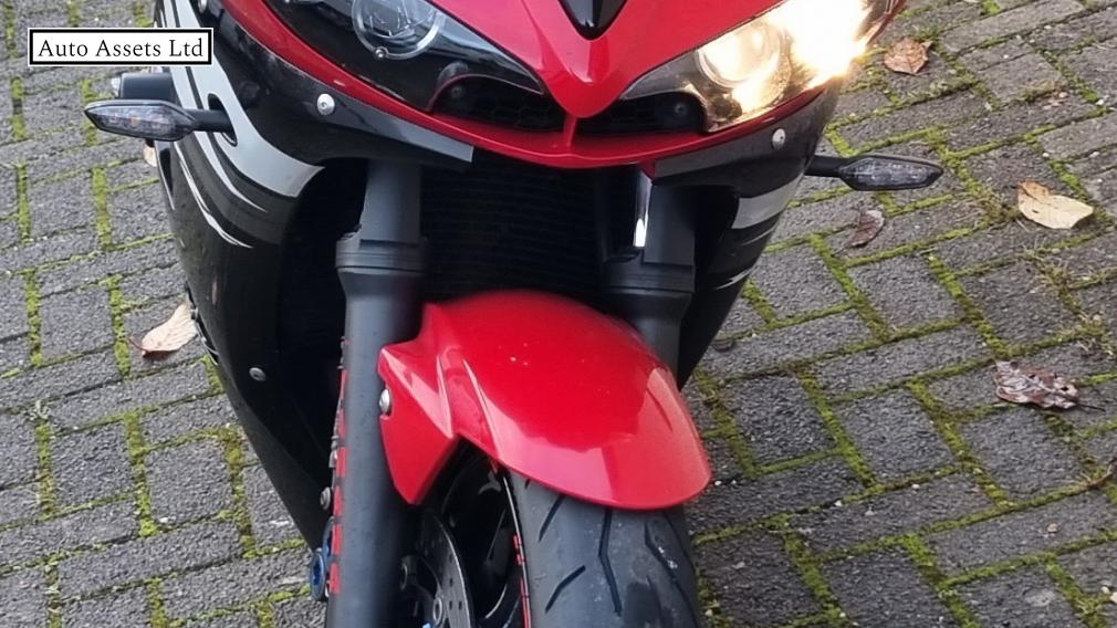 Yamaha R6 600 R Petrol Manual 2005-09 (133 bhp)