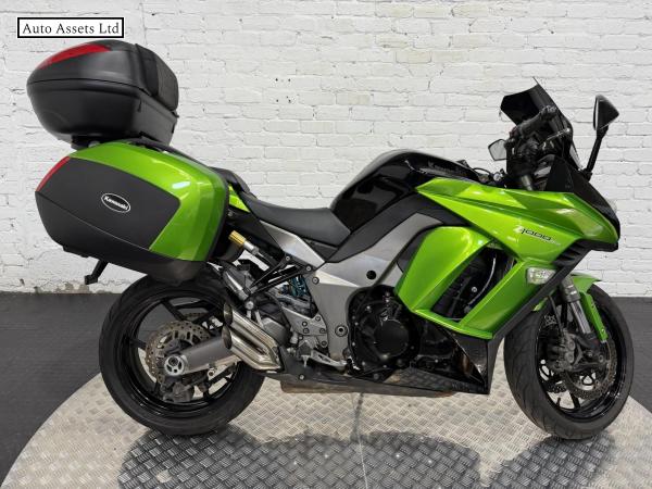 Kawasaki Z1000 SX 1000 Sports Tourer Petrol Manual (138 ps)