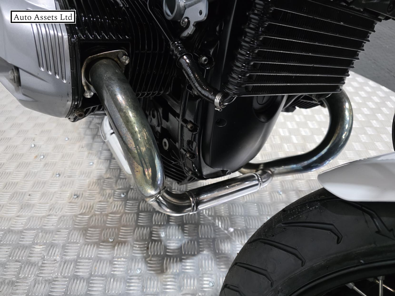 BMW R nineT Racer 1170 Roadster/Retro Petrol Manual Euro 4 (110 ps)