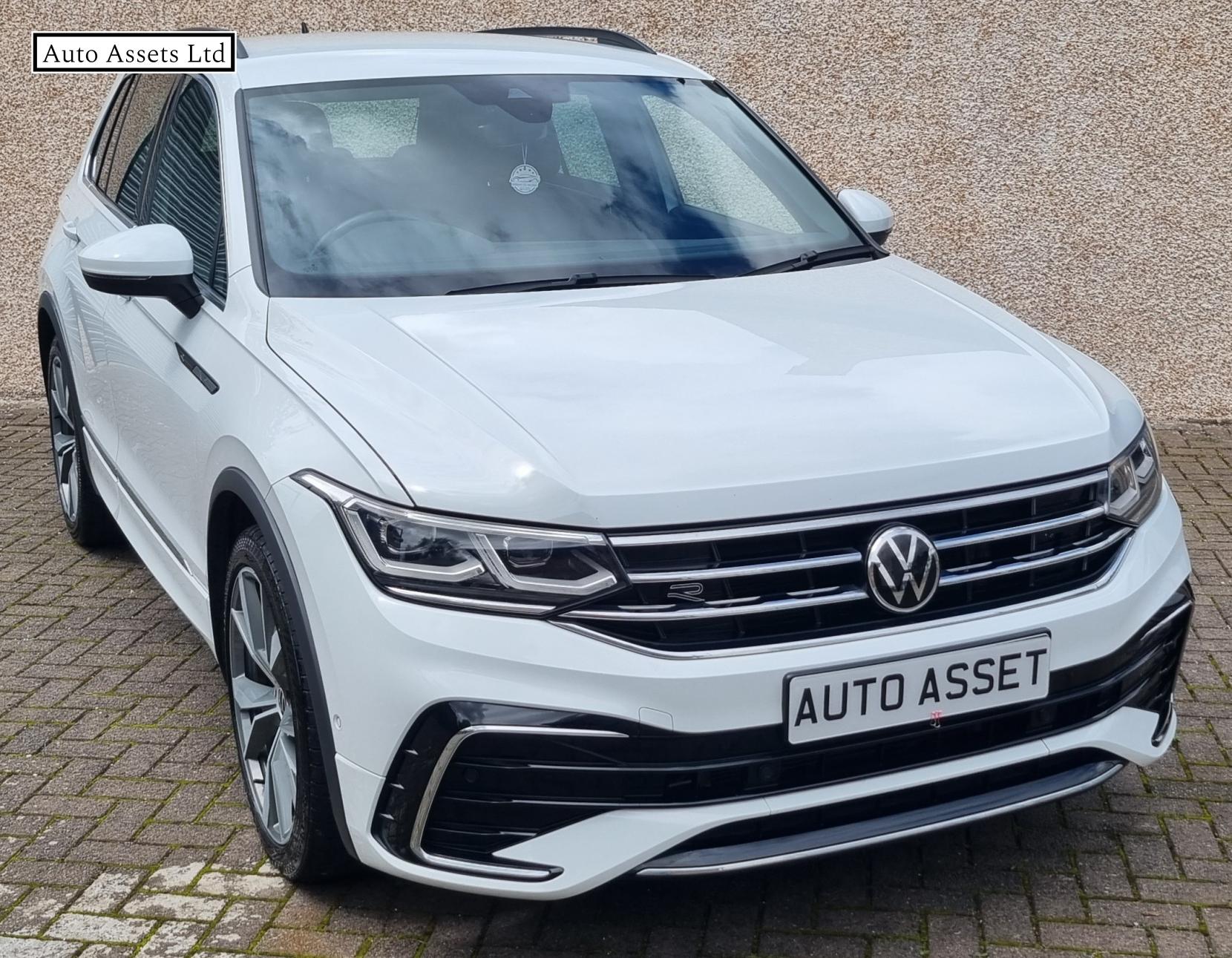 Volkswagen Tiguan 2.0 TDI R-Line SUV 5dr Diesel DSG Euro 6 (s/s) (150 ps)