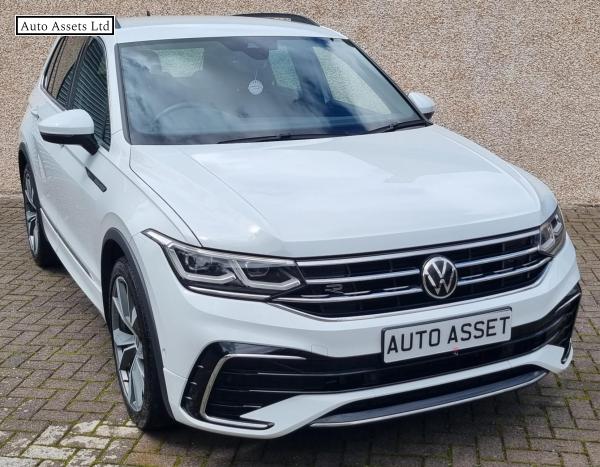 Volkswagen Tiguan 2.0 TDI R-Line SUV 5dr Diesel DSG Euro 6 (s/s) (150 ps)